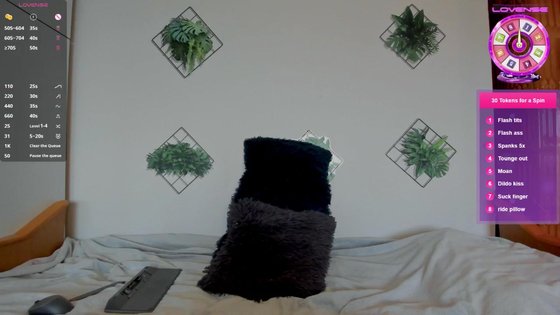 Gallery image thumbnail from JulyMuly's myfreecams stream on, 03/19/2025, 14:53 image 15 of 20