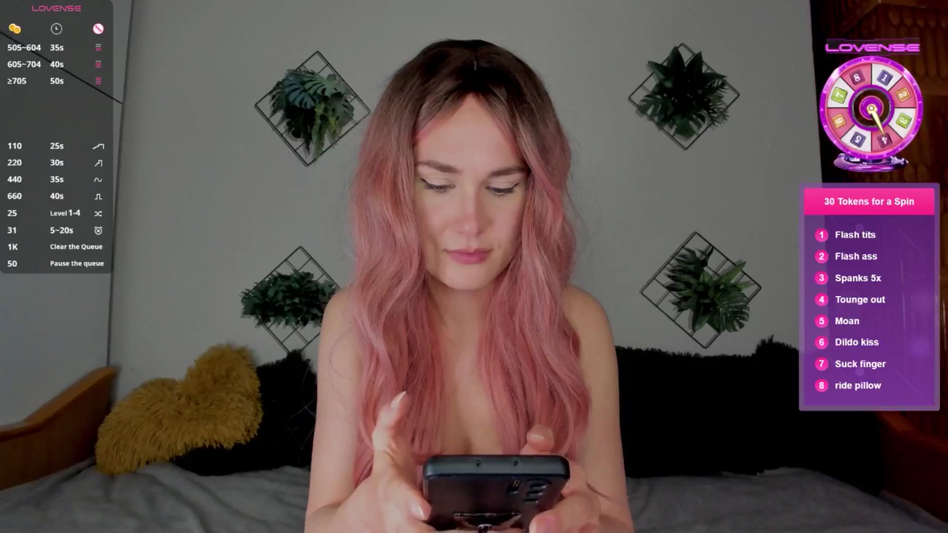 Gallery image thumbnail from JulyMuly's myfreecams stream on, 04/10/2025, 17:26 image 14 of 20