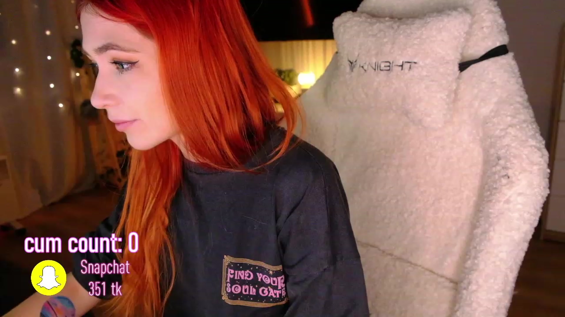 Gallery image thumbnail from JulyRedFox's myfreecams stream on, 11/17/2022, 02:21 image 2 of 20