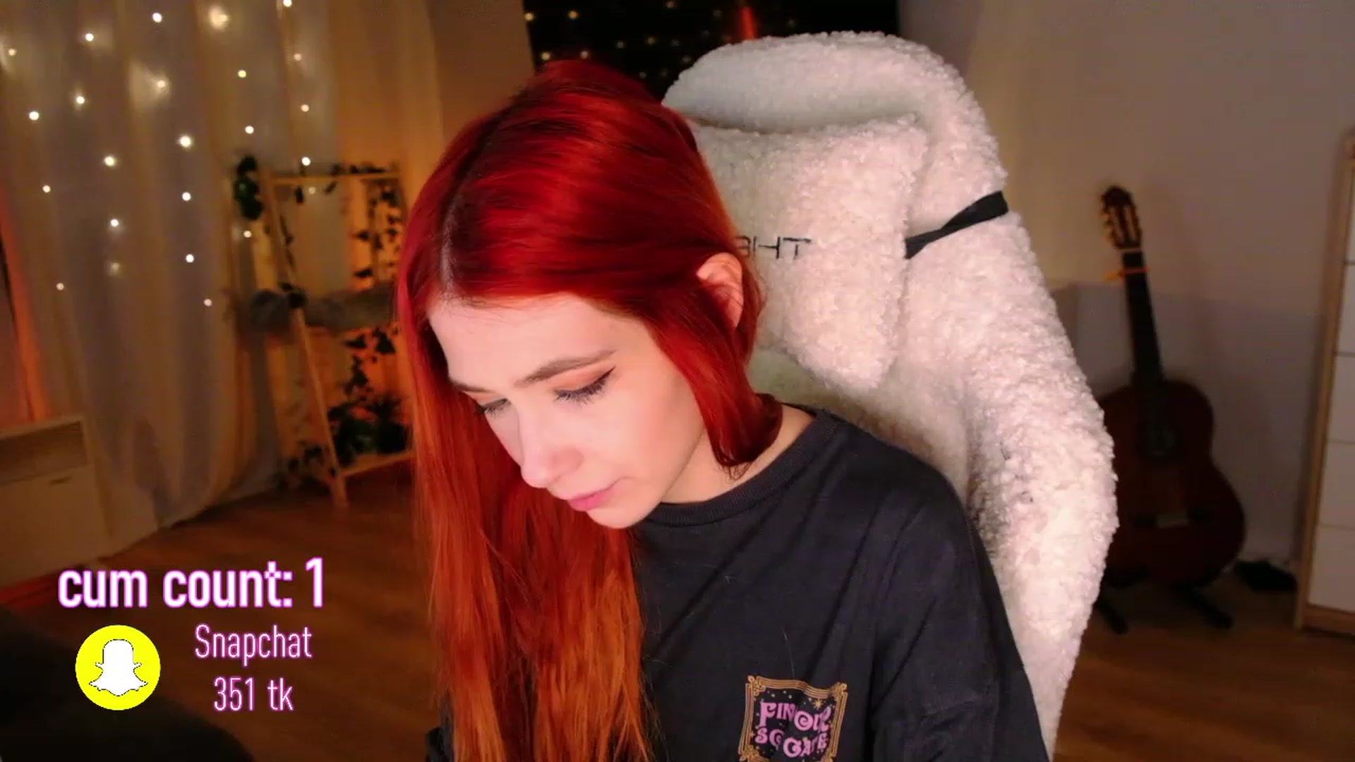 Gallery image thumbnail from JulyRedFox's myfreecams stream on, 11/17/2022, 02:21 image 19 of 20