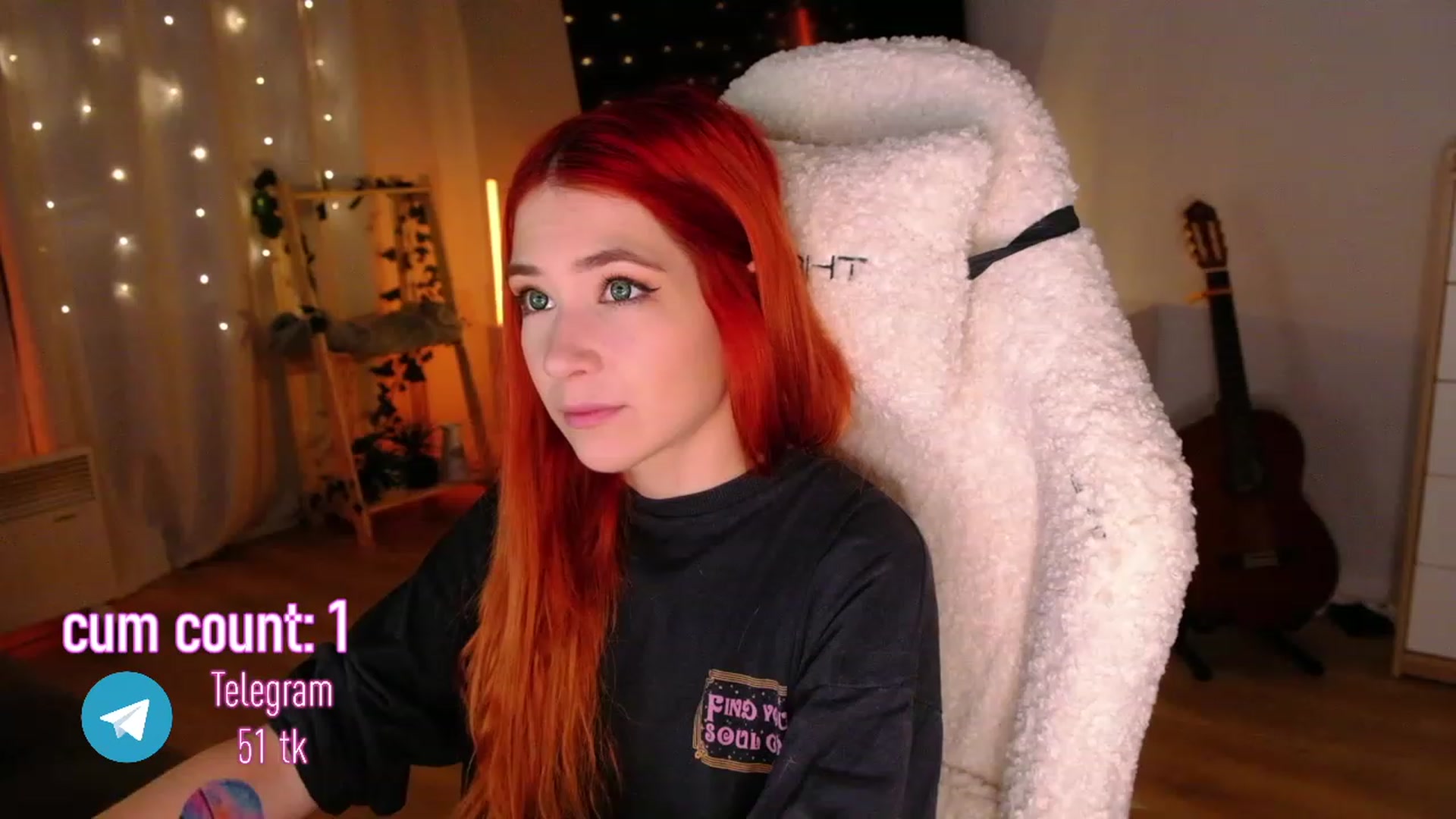 Gallery image thumbnail from JulyRedFox's myfreecams stream on, 11/17/2022, 02:21 image 15 of 20