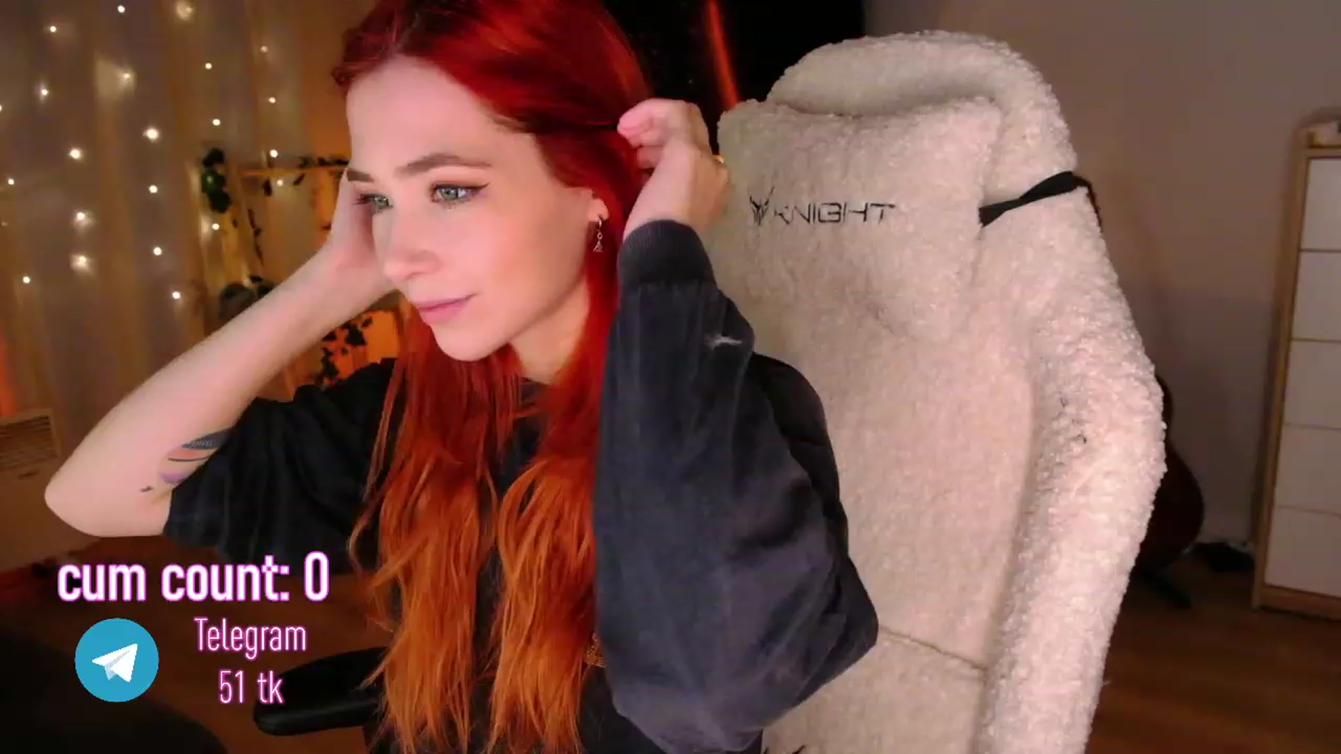 Gallery image thumbnail from JulyRedFox's myfreecams stream on, 11/17/2022, 02:21 image 6 of 20