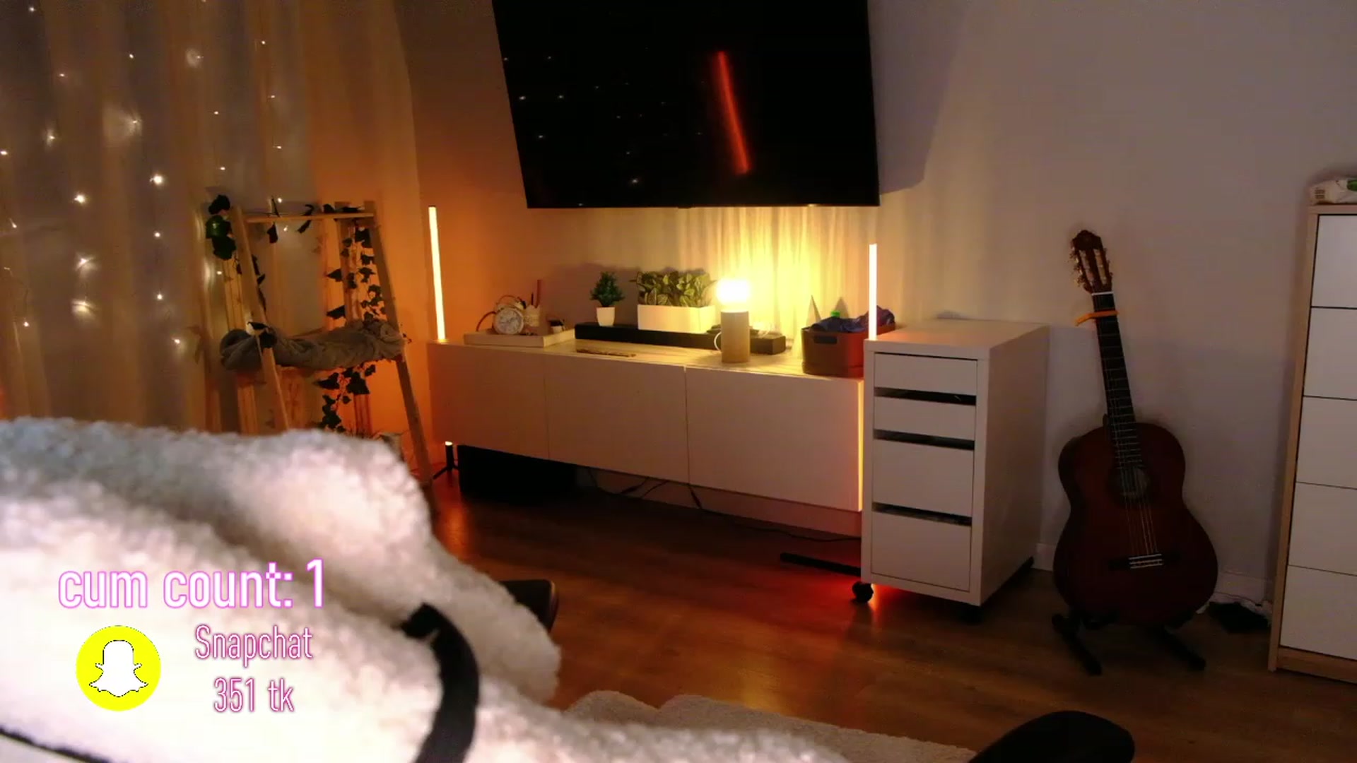 Gallery image thumbnail from JulyRedFox's myfreecams stream on, 11/17/2022, 02:21 image 13 of 20