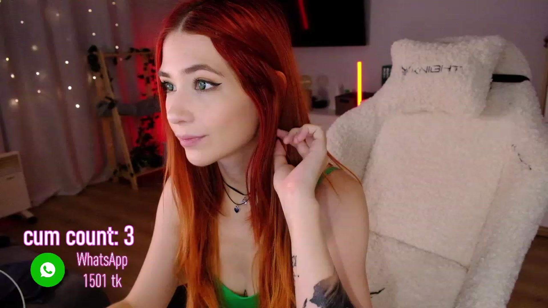 Gallery image thumbnail from JulyRedFox's myfreecams stream on, 11/20/2022, 03:29 image 17 of 20