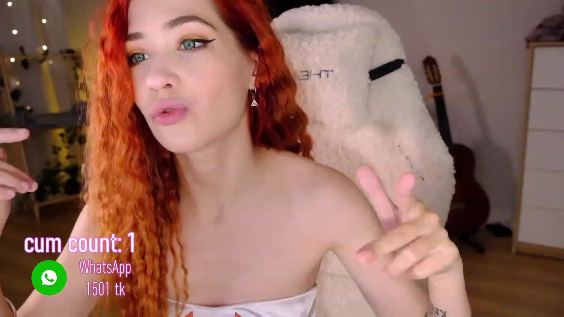 Gallery image thumbnail from JulyRedFox's myfreecams stream on, 11/23/2022, 03:44 image 5 of 20
