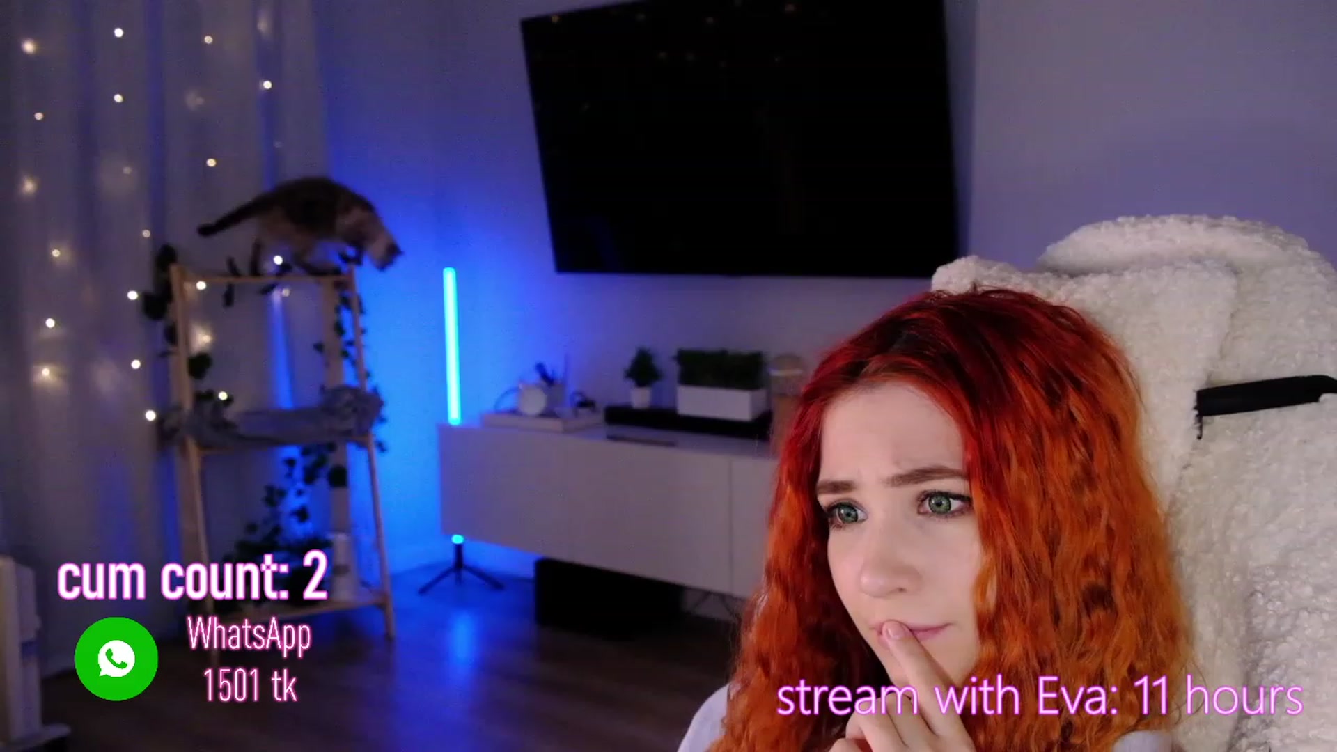 Gallery image thumbnail from JulyRedFox's myfreecams stream on, 11/24/2022, 02:02 image 14 of 20