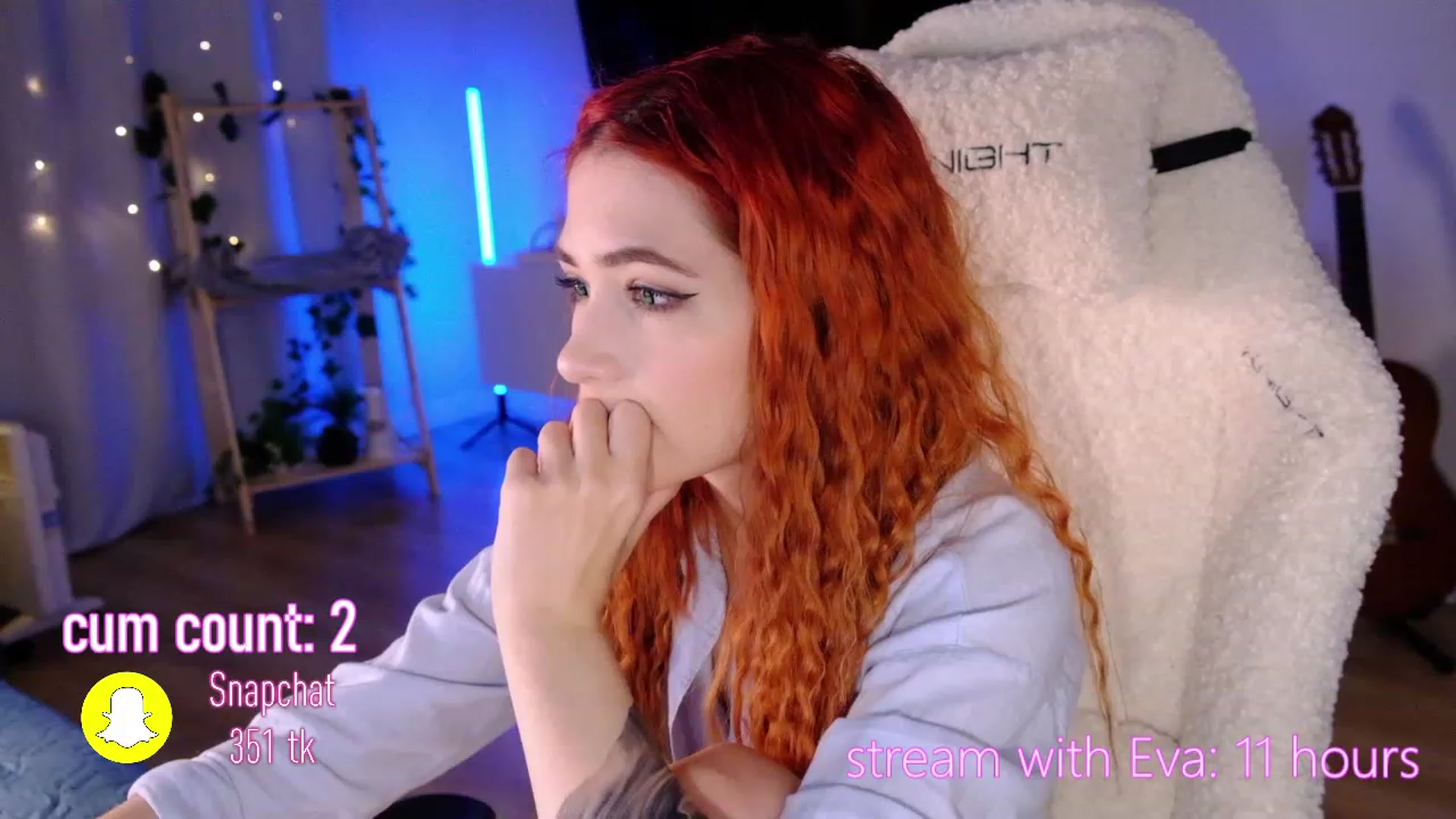 Gallery image thumbnail from JulyRedFox's myfreecams stream on, 11/24/2022, 02:02 image 8 of 20