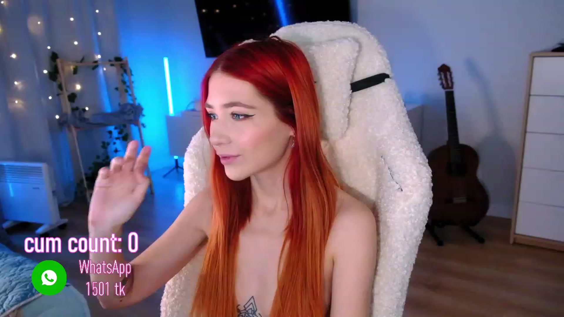 Gallery image thumbnail from JulyRedFox's myfreecams stream on, 11/27/2022, 24:46 image 7 of 20