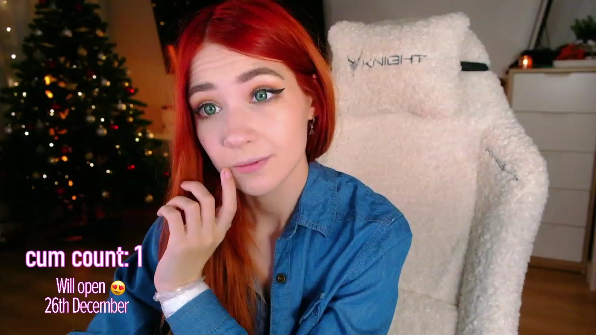 Gallery image thumbnail from JulyRedFox's myfreecams stream on, 12/18/2022, 01:52 image 9 of 20
