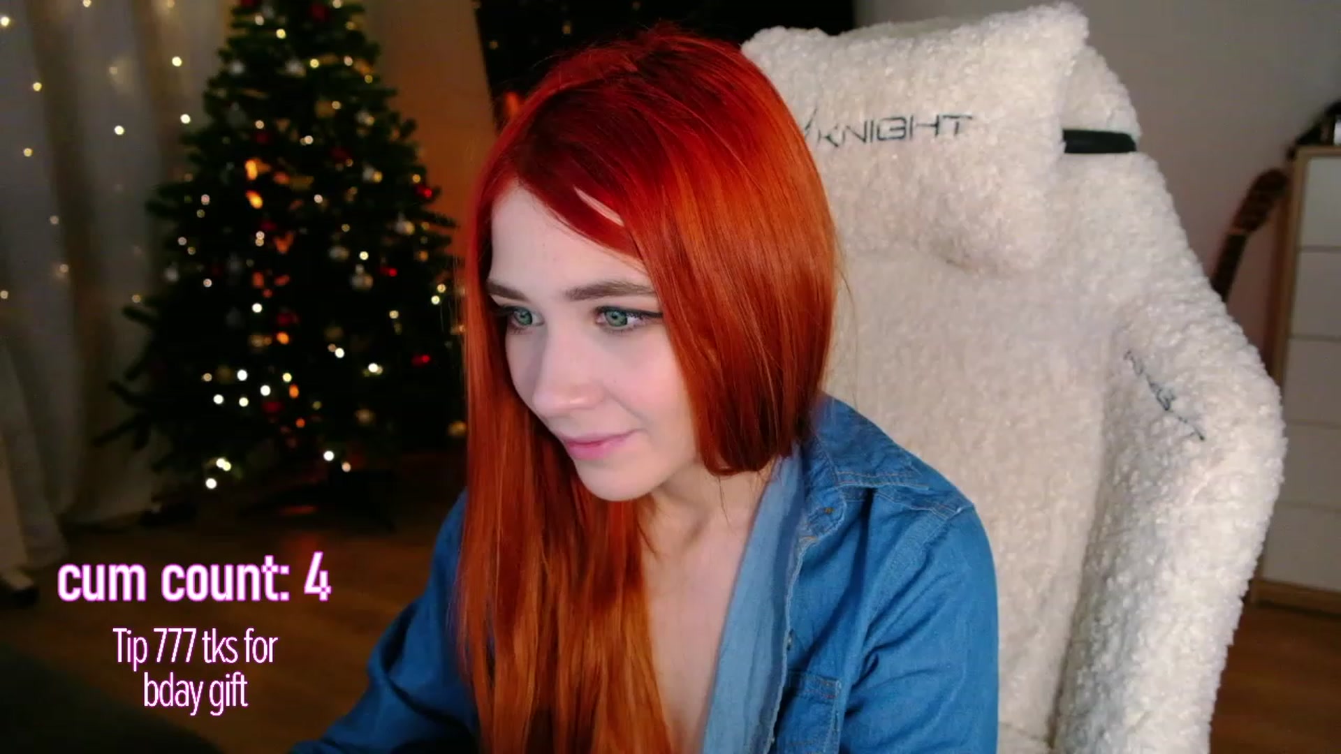 Gallery image thumbnail from JulyRedFox's myfreecams stream on, 12/18/2022, 03:21 image 20 of 20