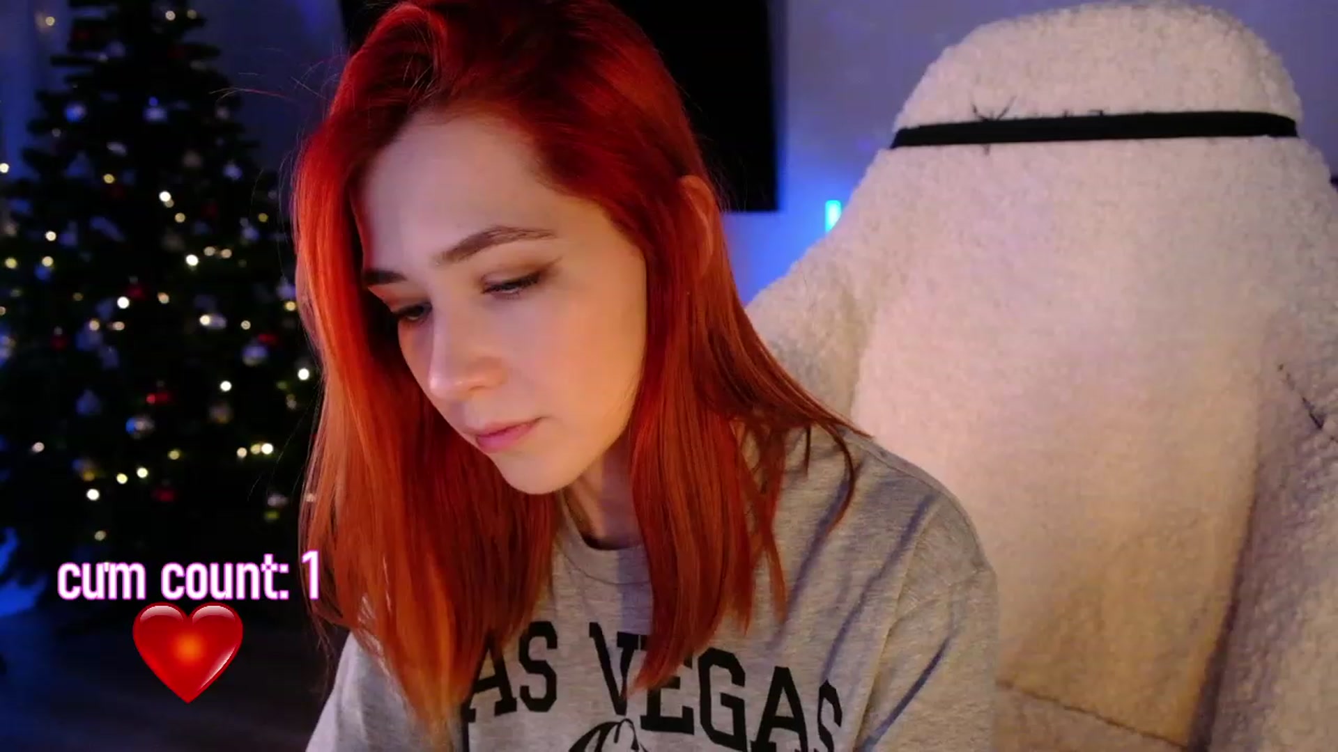 Gallery image thumbnail from JulyRedFox's myfreecams stream on, 12/29/2022, 02:37 image 13 of 20