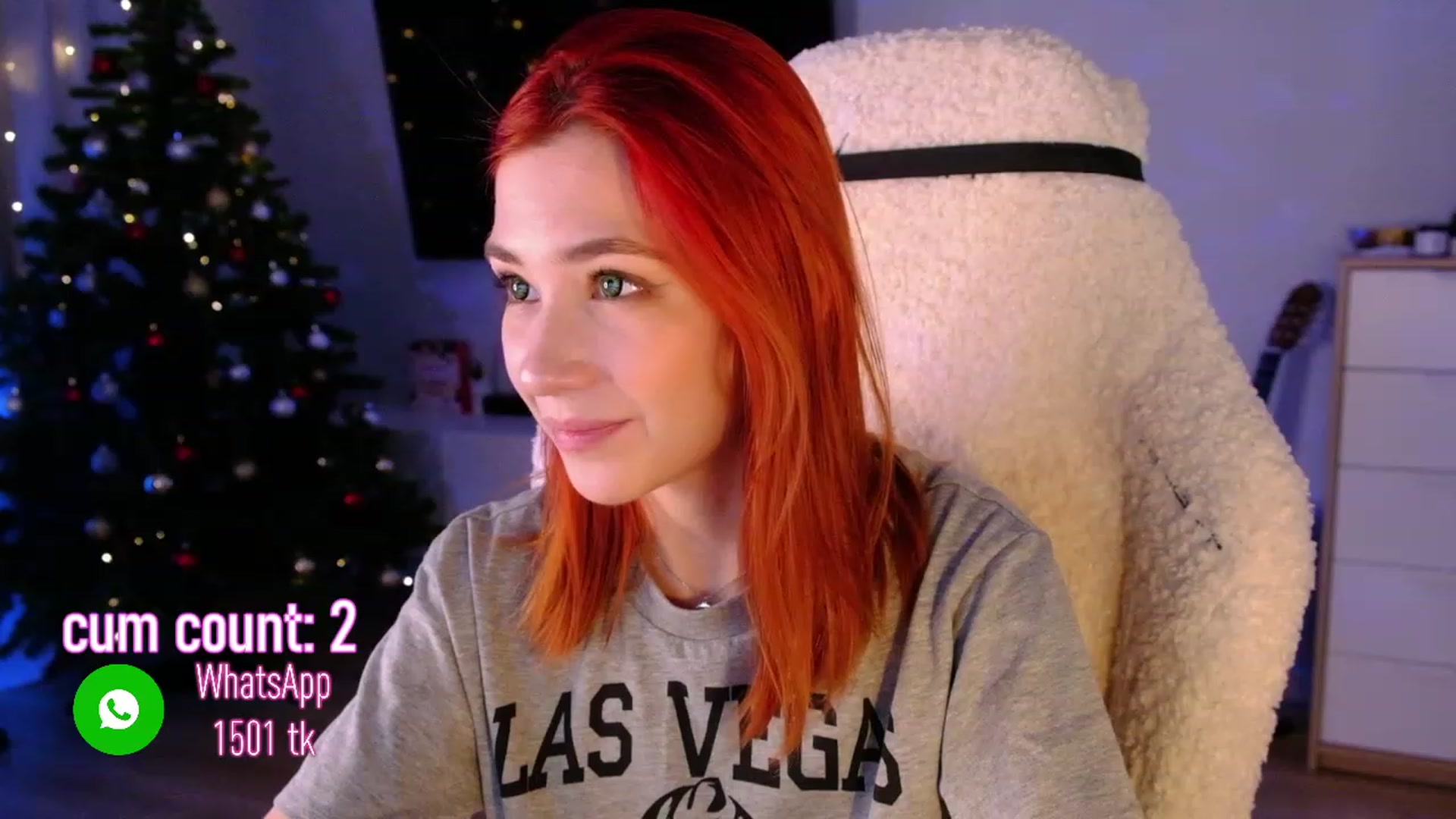 Gallery image thumbnail from JulyRedFox's myfreecams stream on, 12/29/2022, 02:37 image 19 of 20
