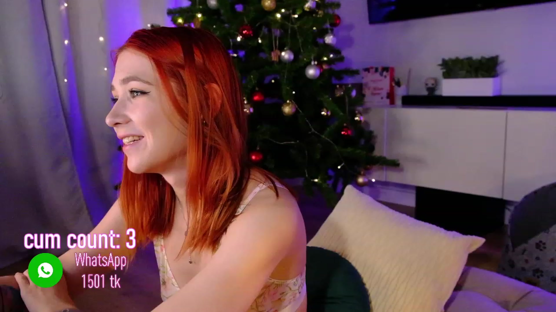 Gallery image thumbnail from JulyRedFox's myfreecams stream on, 12/30/2022, 01:51 image 5 of 20