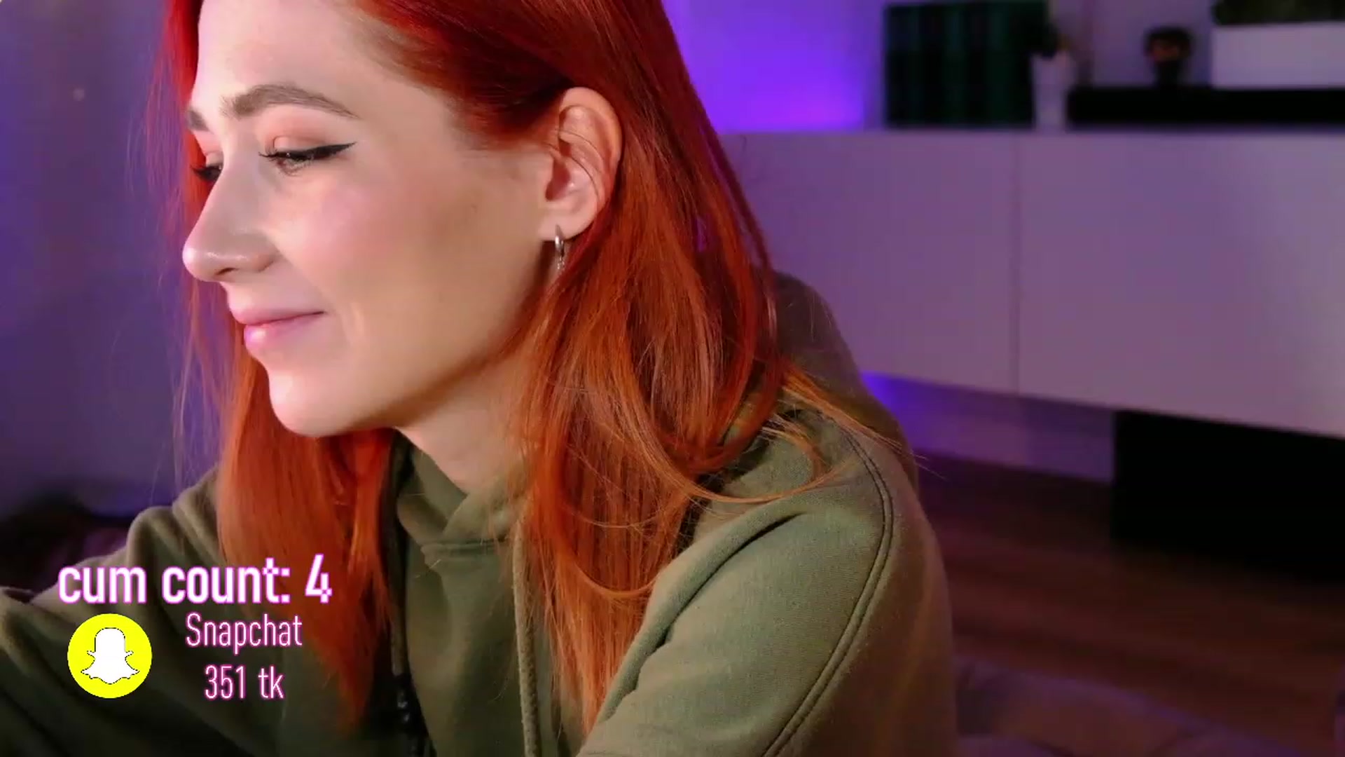 Gallery image thumbnail from JulyRedFox's myfreecams stream on, 01/06/2023, 03:05 image 12 of 20