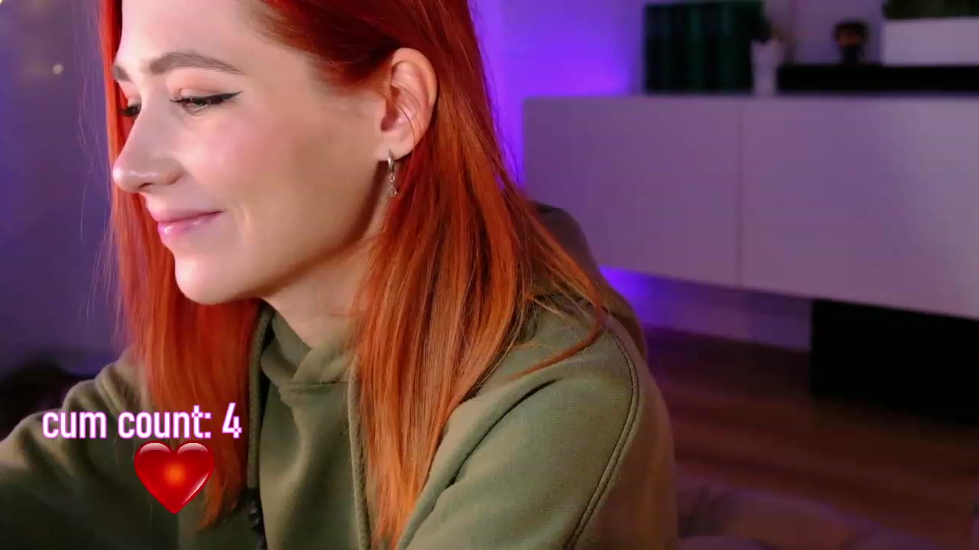 Gallery image thumbnail from JulyRedFox's myfreecams stream on, 01/06/2023, 03:05 image 13 of 20