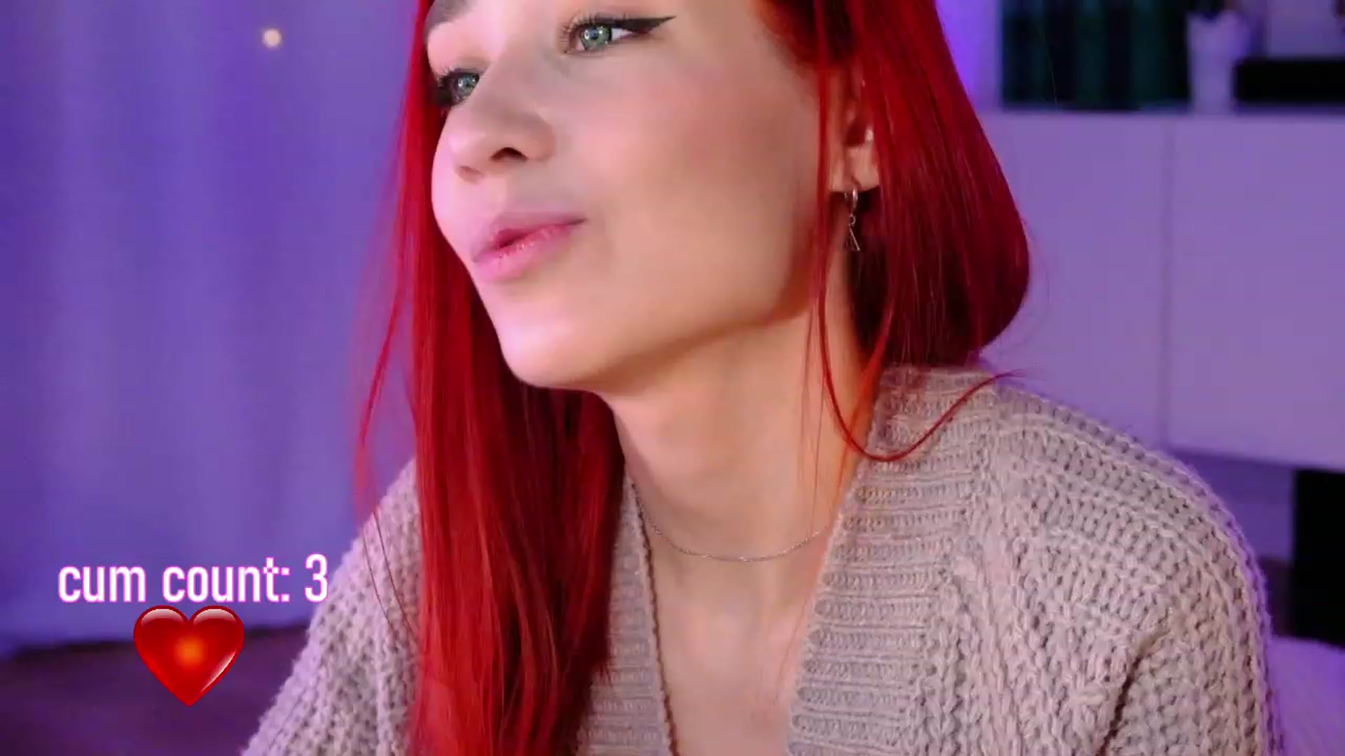 Gallery image thumbnail from JulyRedFox's myfreecams stream on, 01/10/2023, 24:02 image 15 of 20