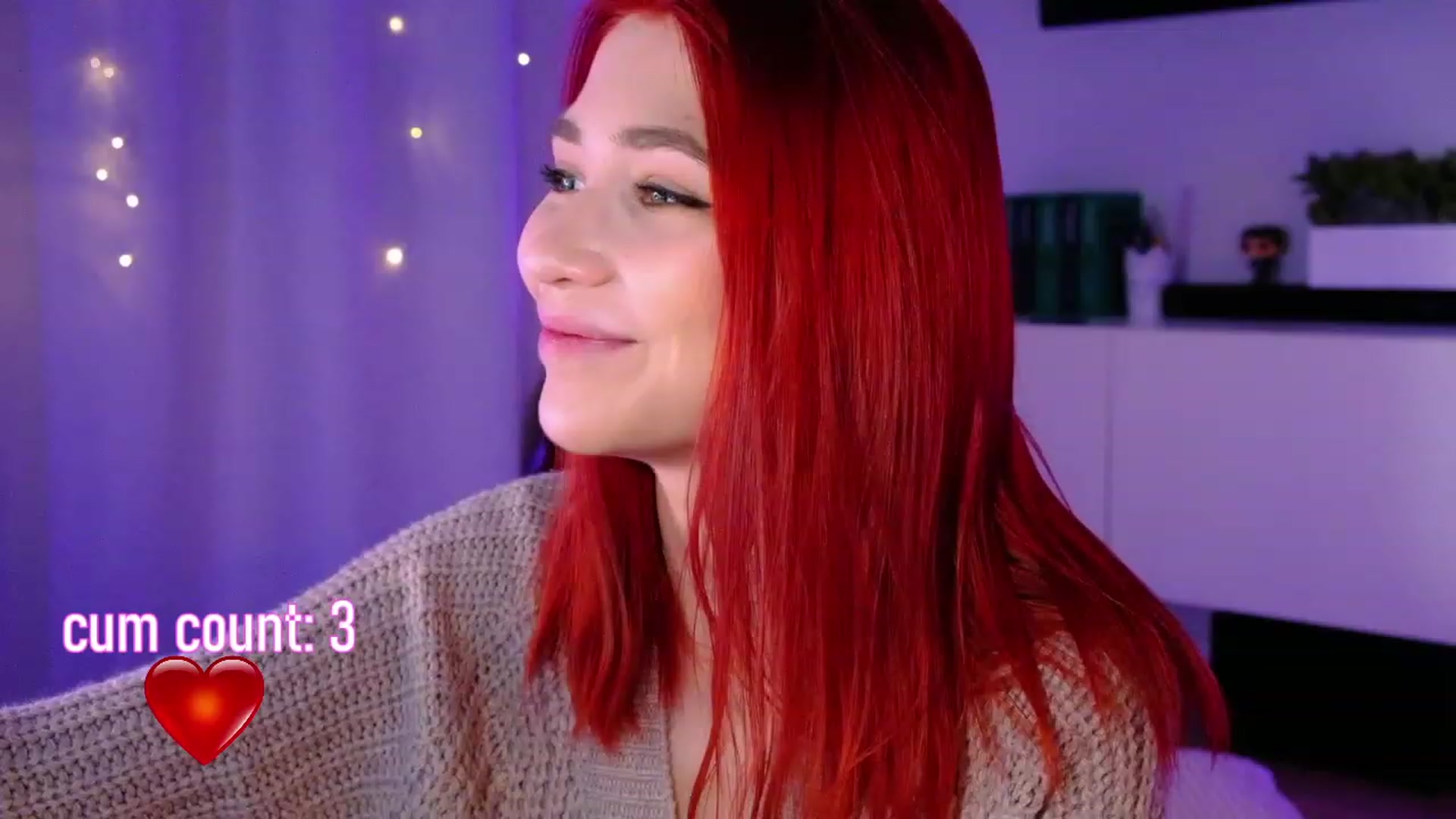 Gallery image thumbnail from JulyRedFox's myfreecams stream on, 01/10/2023, 24:02 image 20 of 20