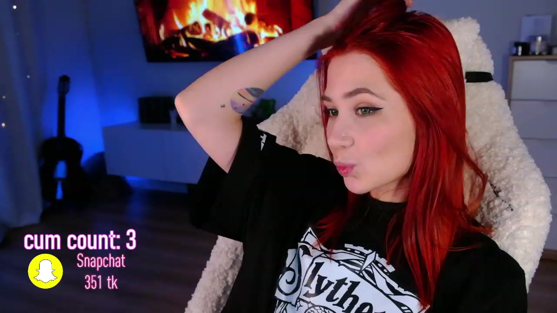 Gallery image thumbnail from JulyRedFox's myfreecams stream on, 01/14/2023, 02:17 image 7 of 20