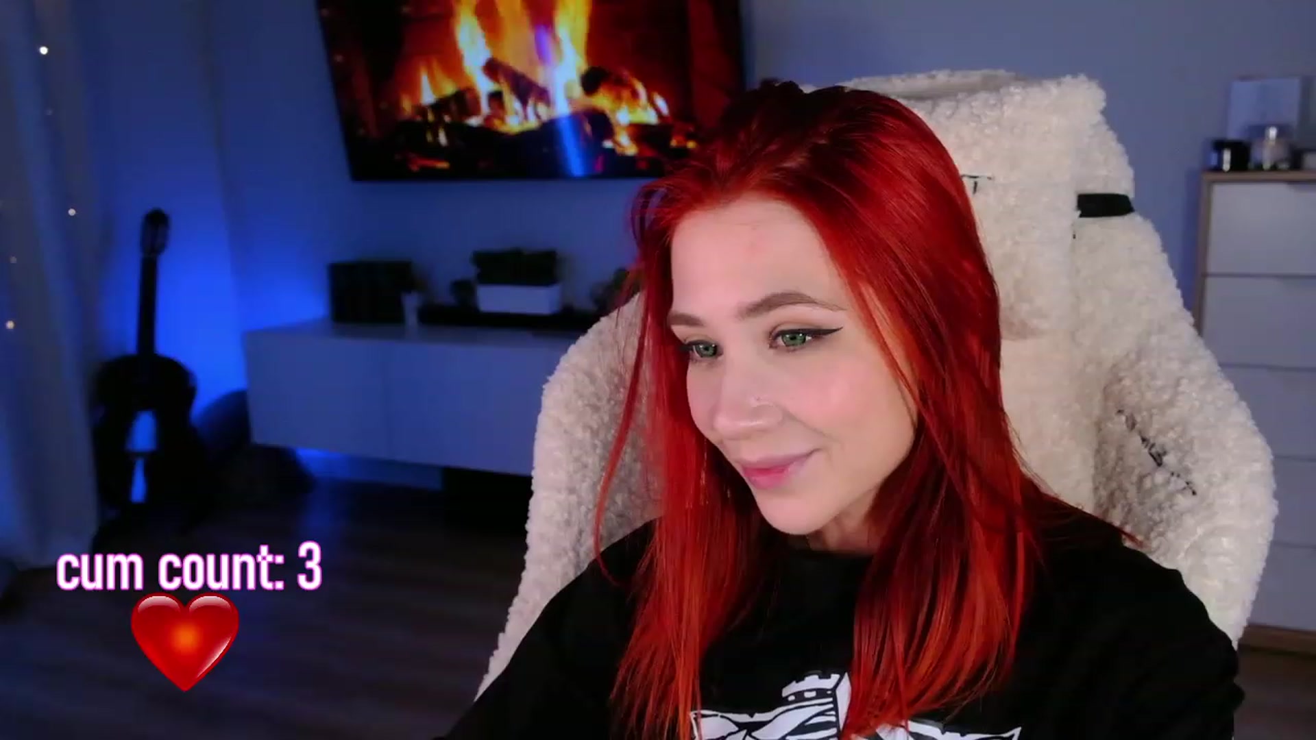 Gallery image thumbnail from JulyRedFox's myfreecams stream on, 01/14/2023, 02:17 image 6 of 20