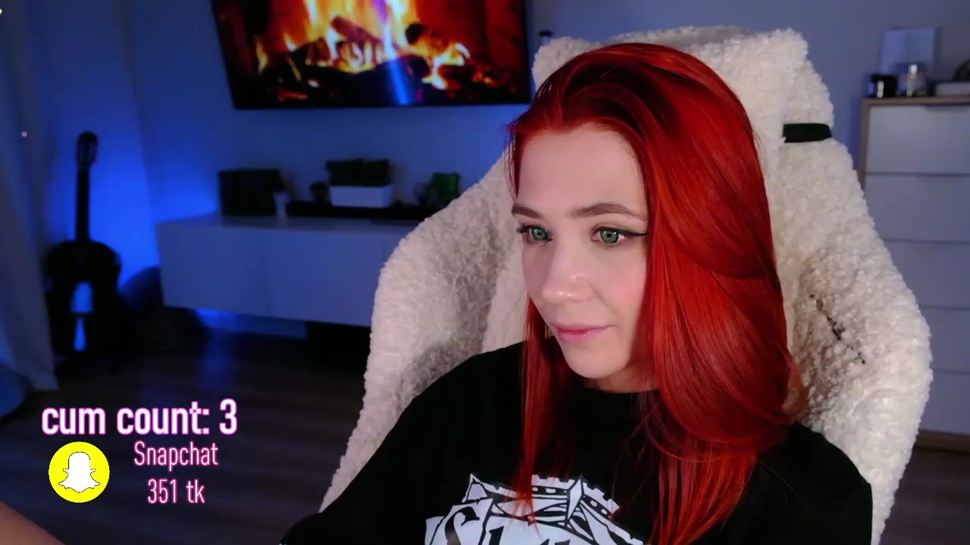 Gallery image thumbnail from JulyRedFox's myfreecams stream on, 01/14/2023, 02:17 image 18 of 20