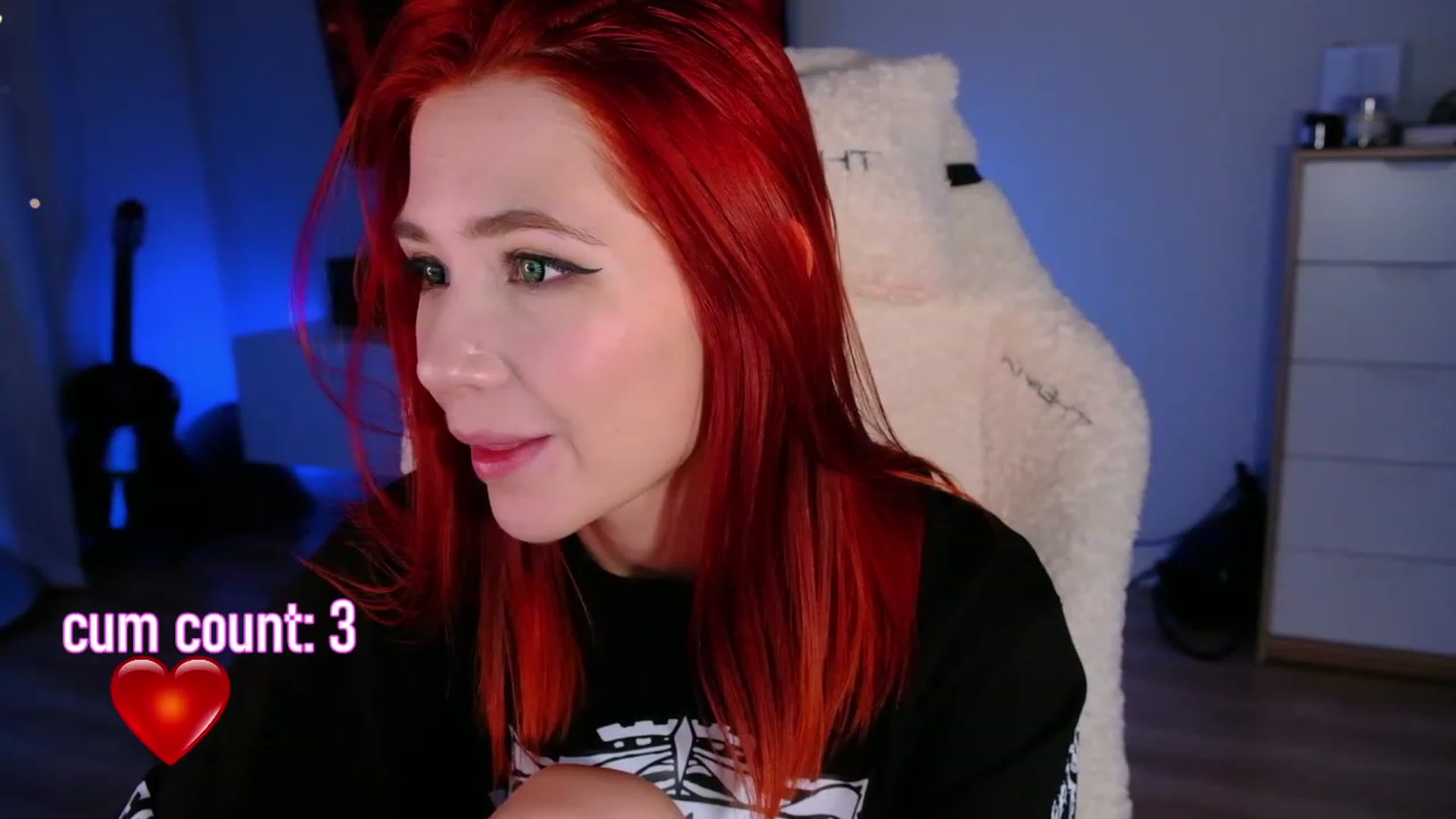 Gallery image thumbnail from JulyRedFox's myfreecams stream on, 01/14/2023, 02:17 image 20 of 20