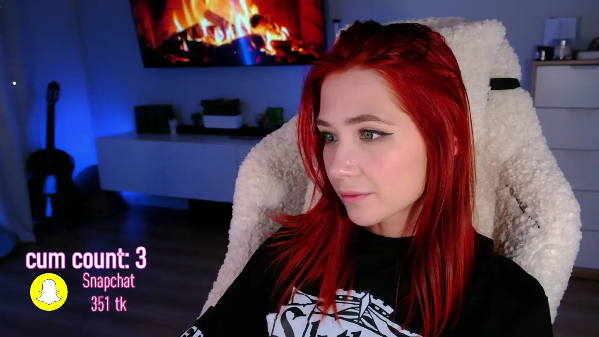 Gallery image thumbnail from JulyRedFox's myfreecams stream on, 01/14/2023, 02:17 image 13 of 20