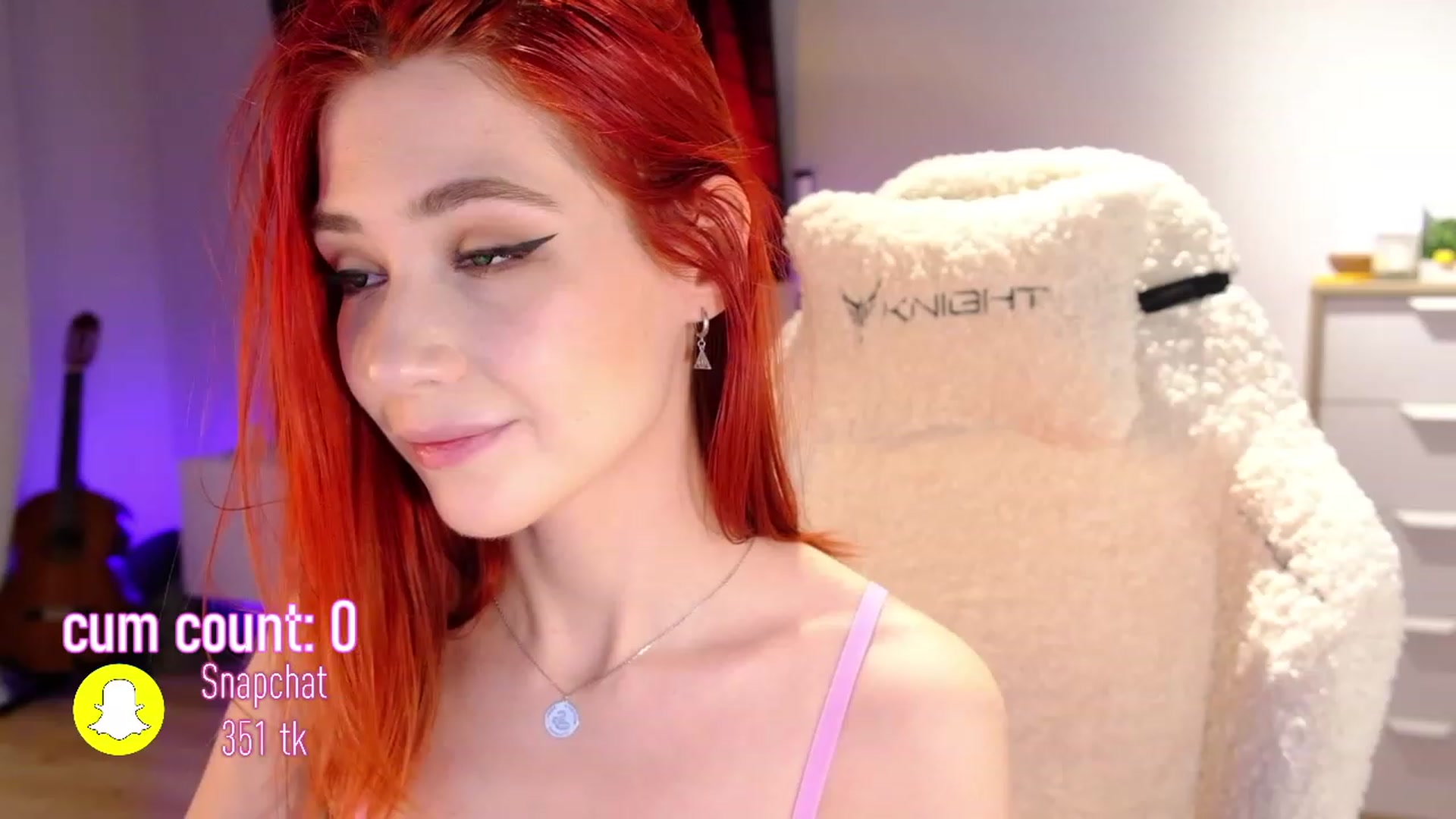 Gallery image thumbnail from JulyRedFox's myfreecams stream on, 01/26/2023, 22:50 image 6 of 20