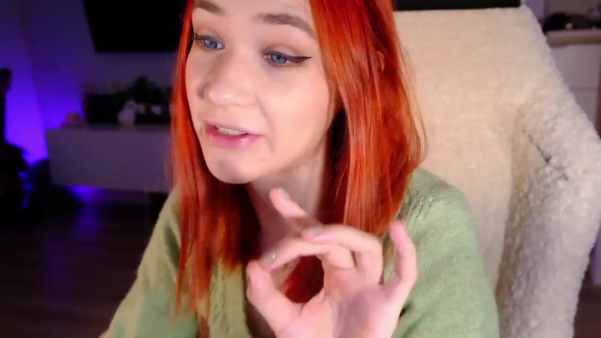 Gallery image thumbnail from JulyRedFox's myfreecams stream on, 02/05/2023, 02:45 image 13 of 20