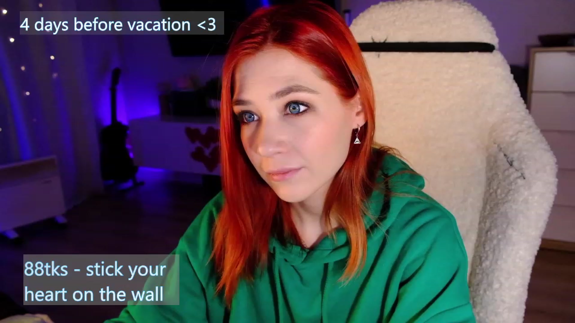 Gallery image thumbnail from JulyRedFox's myfreecams stream on, 02/11/2023, 24:14 image 10 of 20
