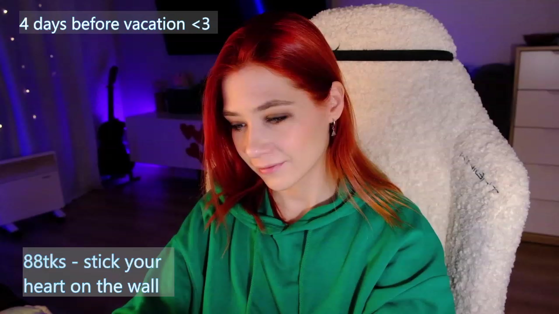 Gallery image thumbnail from JulyRedFox's myfreecams stream on, 02/11/2023, 24:14 image 6 of 20