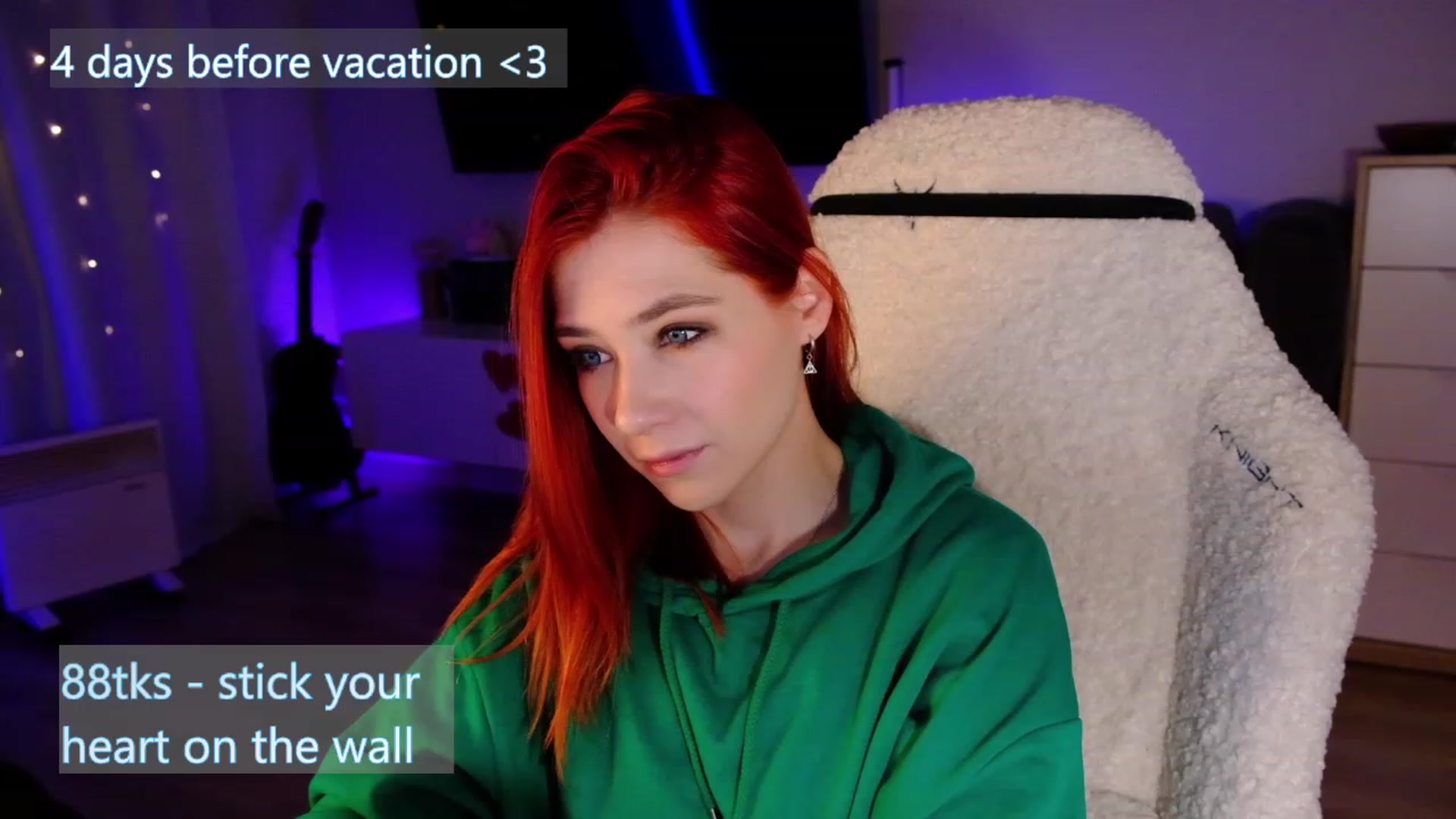 Gallery image thumbnail from JulyRedFox's myfreecams stream on, 02/11/2023, 24:14 image 4 of 20