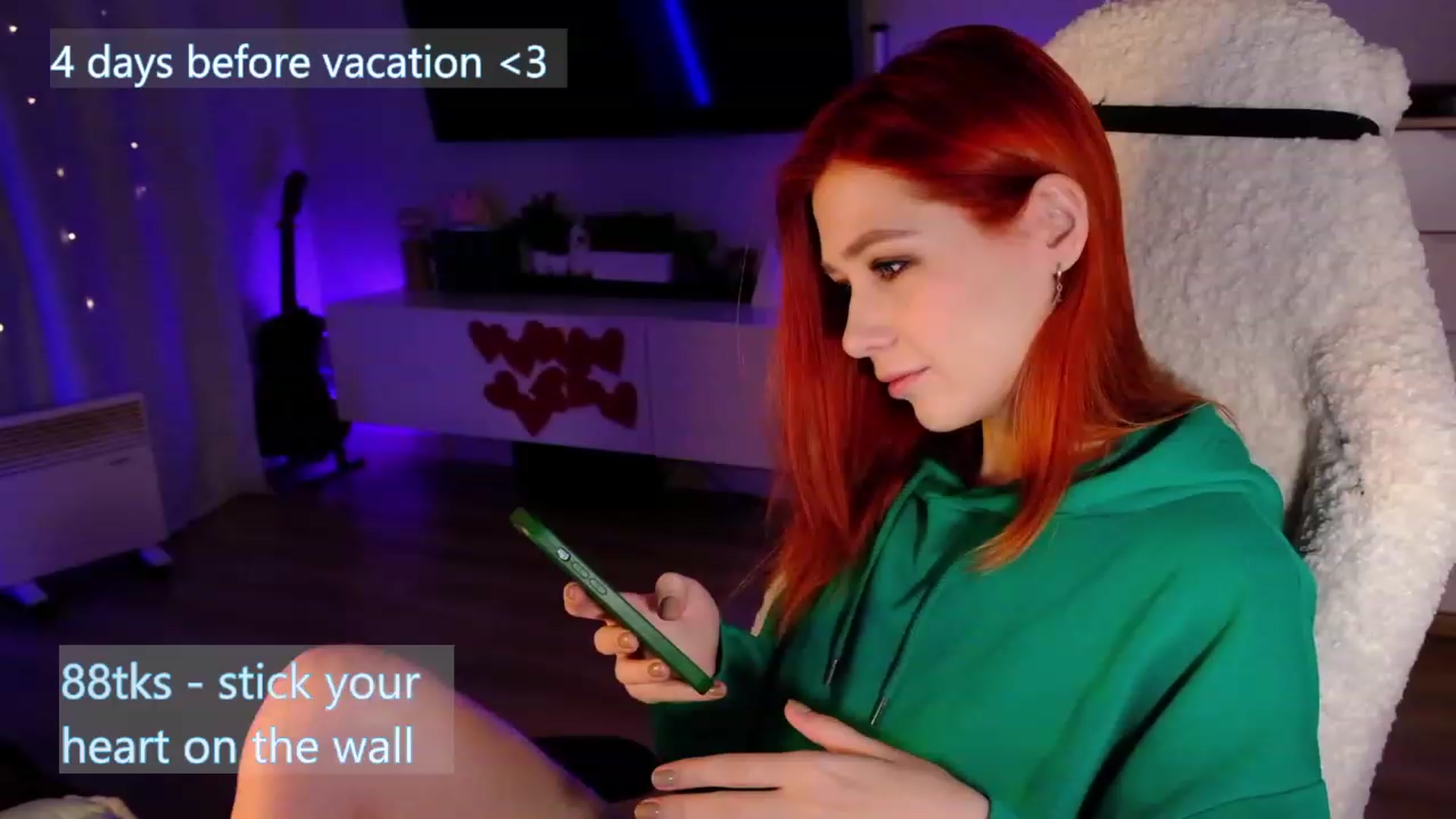 Gallery image thumbnail from JulyRedFox's myfreecams stream on, 02/11/2023, 24:14 image 11 of 20