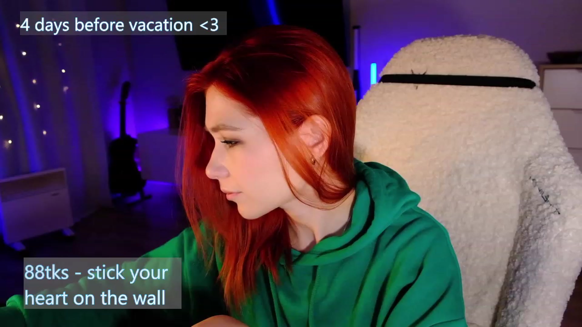 Gallery image thumbnail from JulyRedFox's myfreecams stream on, 02/11/2023, 24:14 image 3 of 20