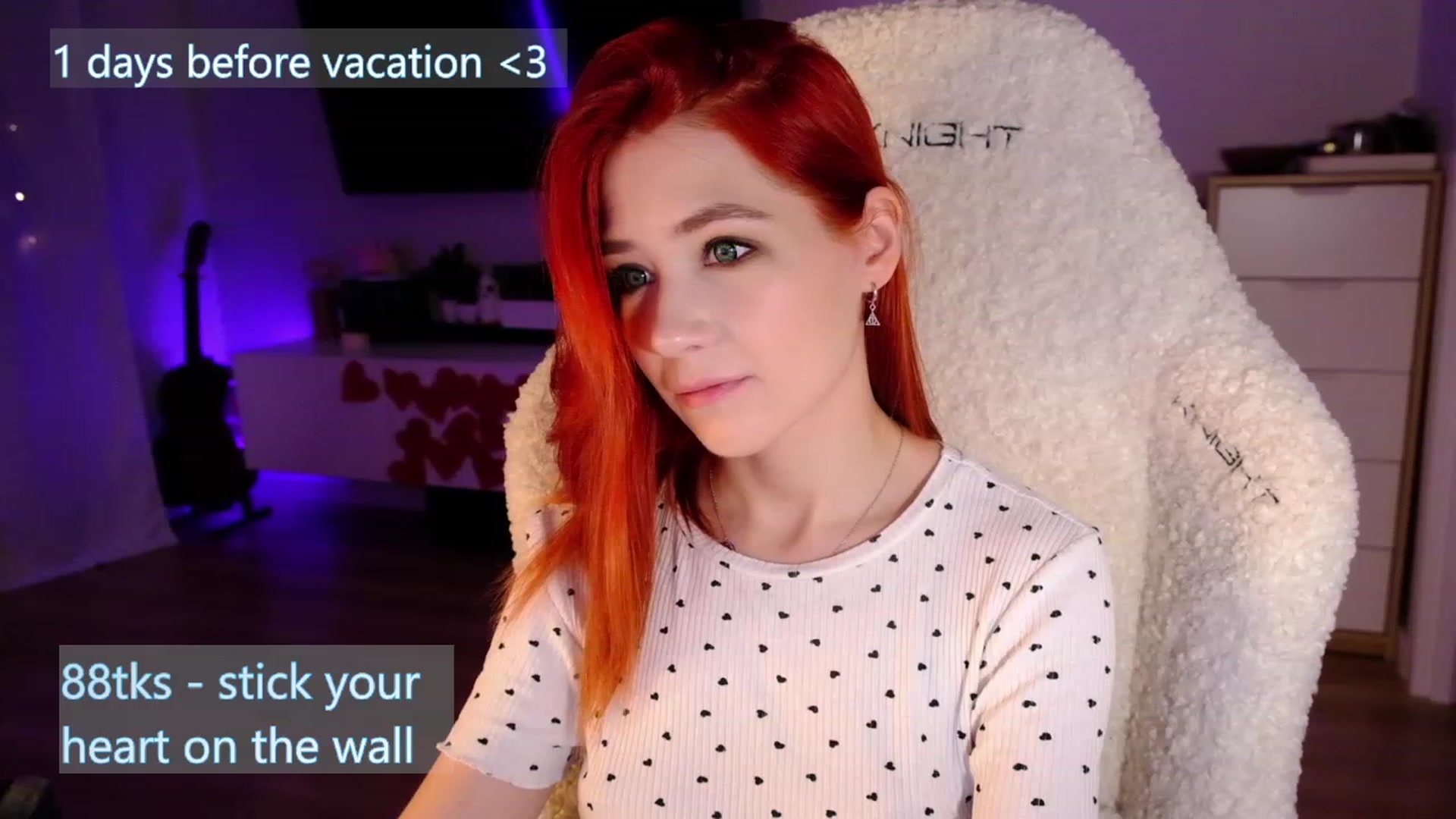 Gallery image thumbnail from JulyRedFox's myfreecams stream on, 02/14/2023, 01:14 image 15 of 20