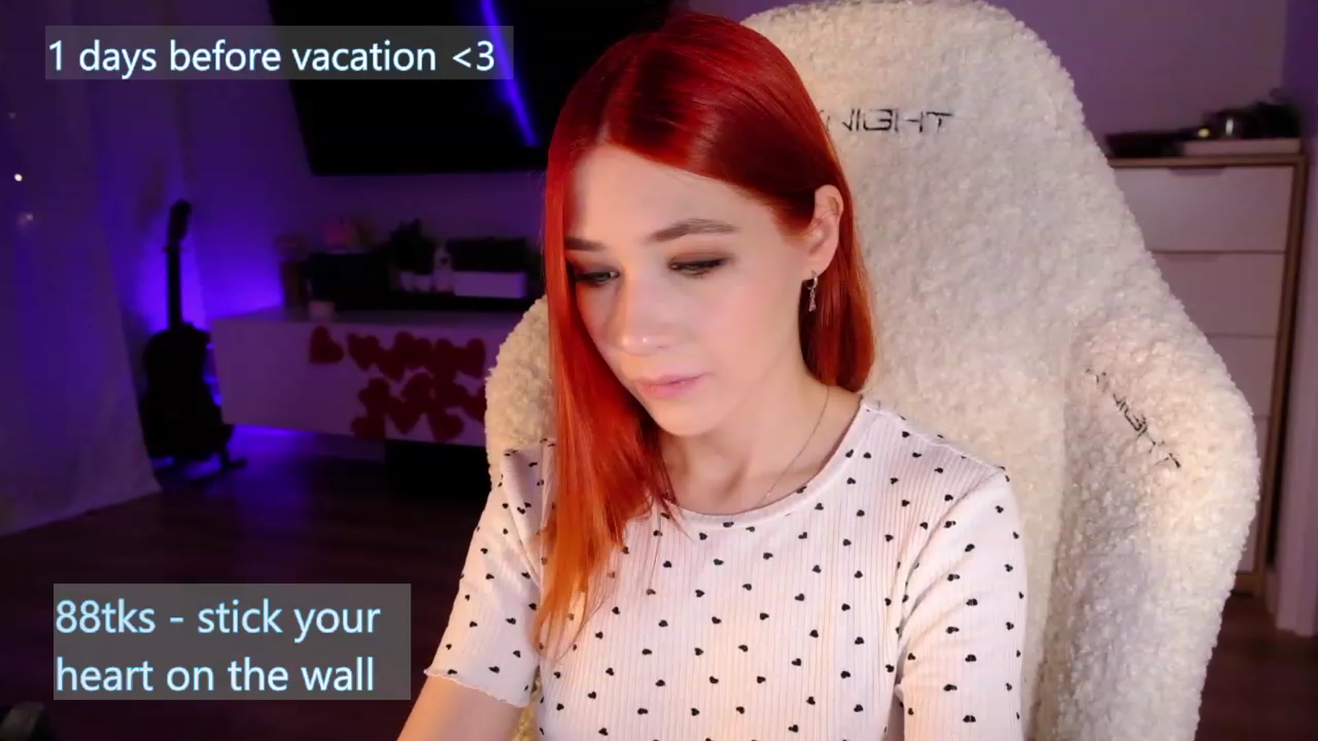 Gallery image thumbnail from JulyRedFox's myfreecams stream on, 02/14/2023, 01:14 image 14 of 20