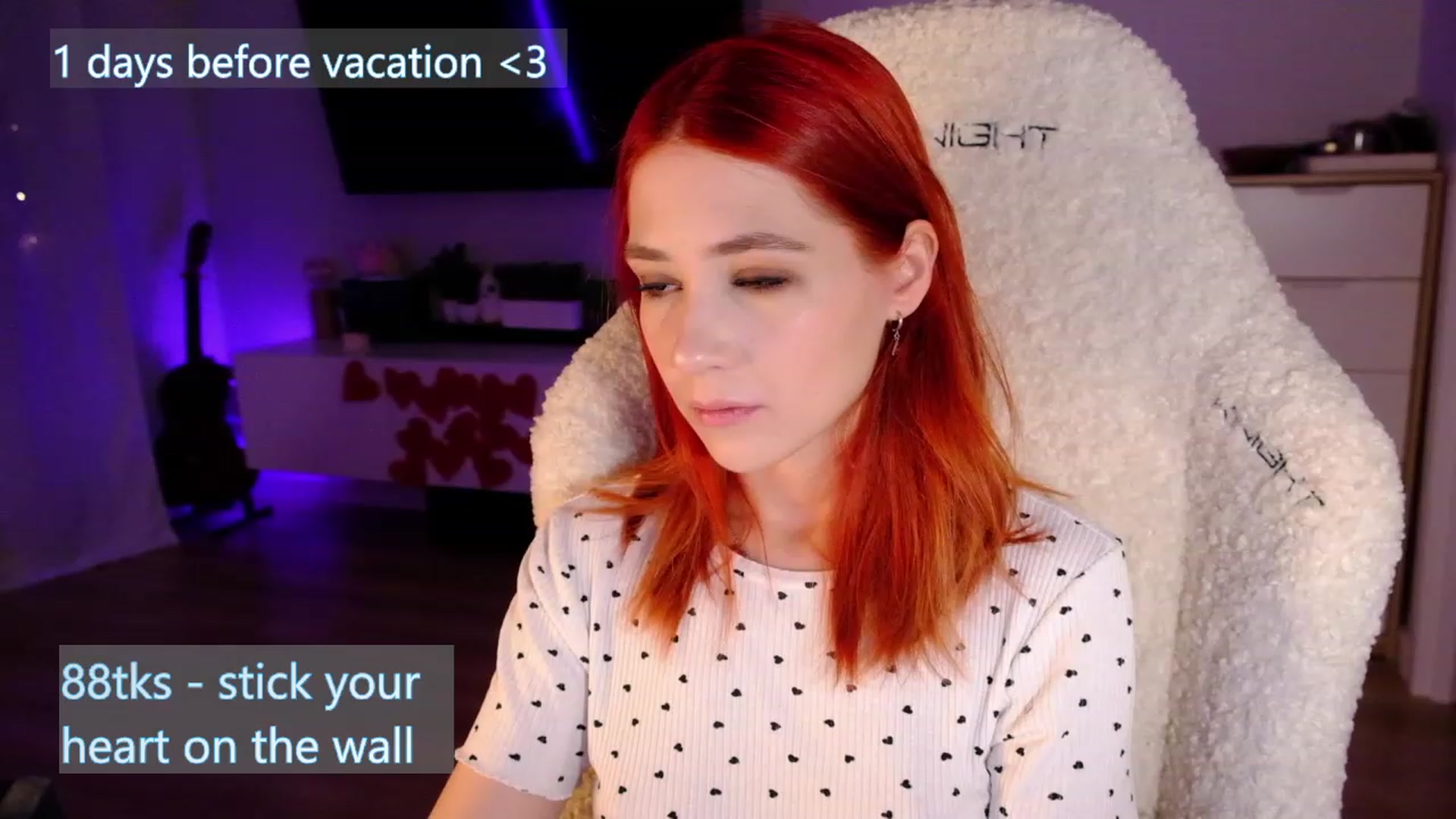 Gallery image thumbnail from JulyRedFox's myfreecams stream on, 02/14/2023, 01:14 image 9 of 20
