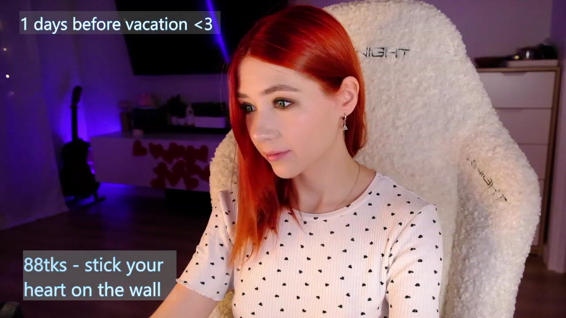 Gallery image thumbnail from JulyRedFox's myfreecams stream on, 02/14/2023, 01:14 image 13 of 20