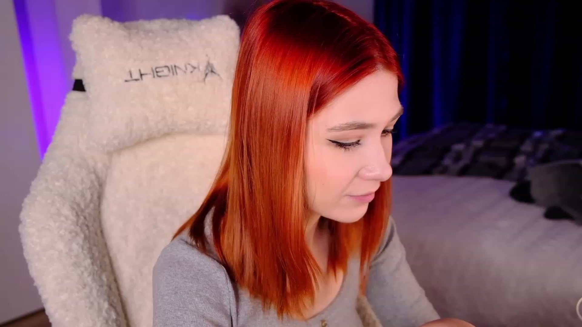 Gallery image thumbnail from JulyRedFox's myfreecams stream on, 03/29/2023, 02:49 image 2 of 20