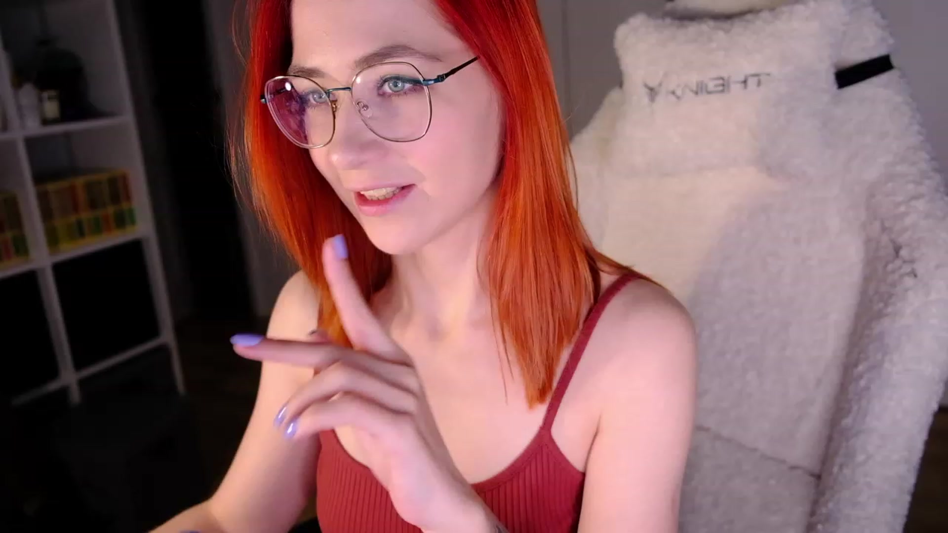 Gallery image thumbnail from JulyRedFox's myfreecams stream on, 04/06/2023, 02:57 image 8 of 20