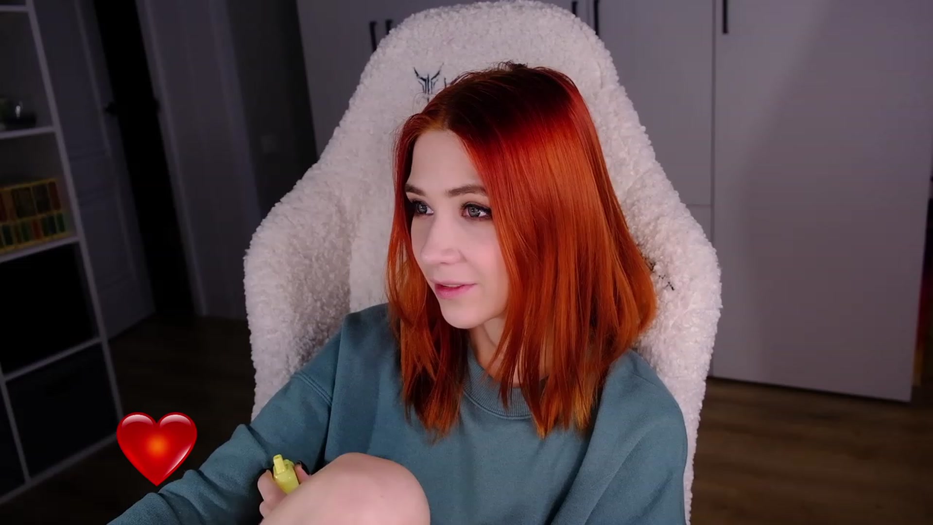 Gallery image thumbnail from JulyRedFox's myfreecams stream on, 05/08/2023, 03:04 image 15 of 20