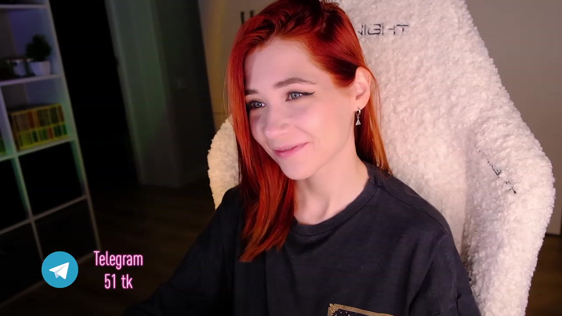 Gallery image thumbnail from JulyRedFox's myfreecams stream on, 05/22/2023, 02:06 image 15 of 20
