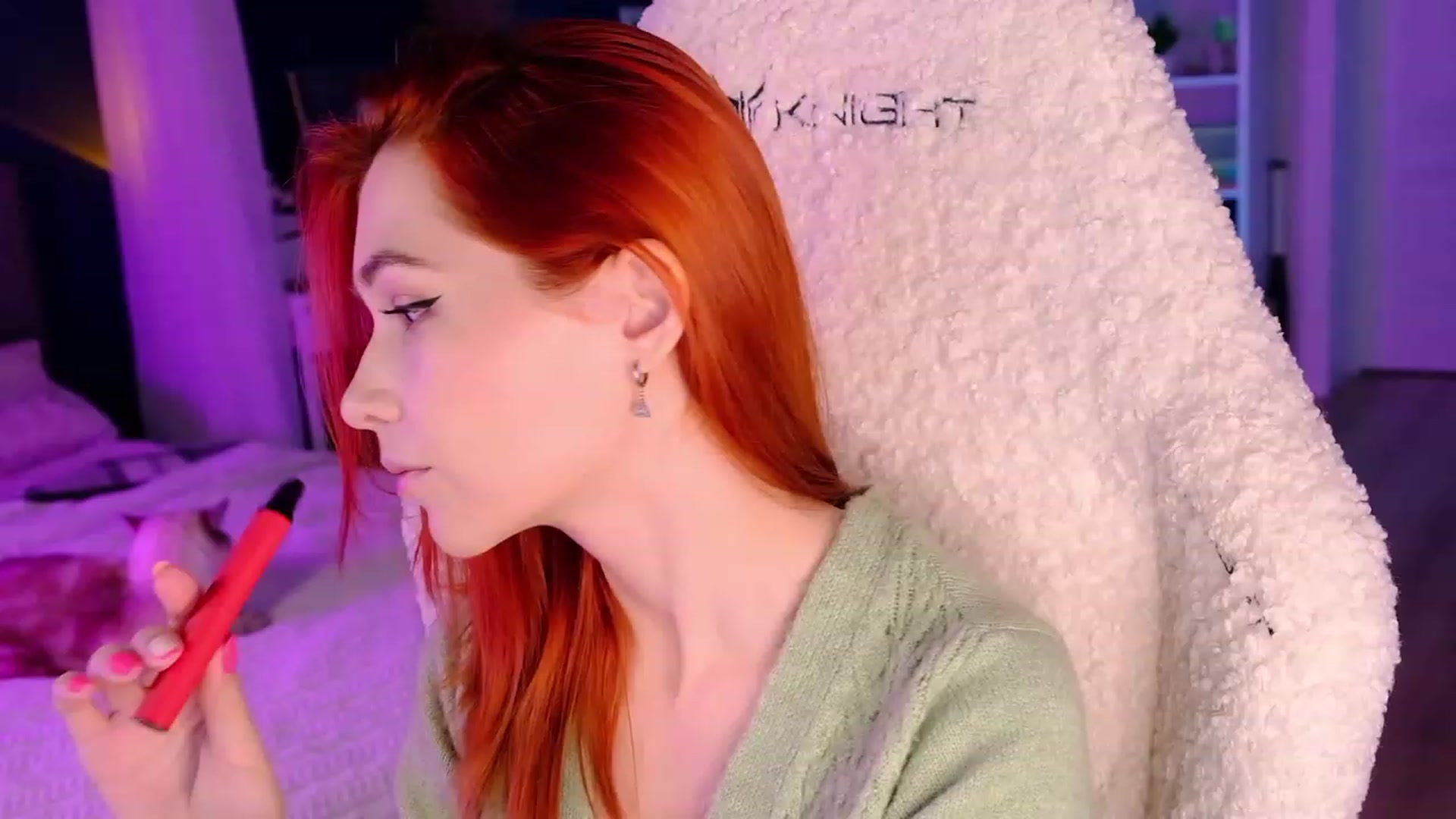 Gallery image thumbnail from JulyRedFox's myfreecams stream on, 06/08/2023, 24:31 image 3 of 20