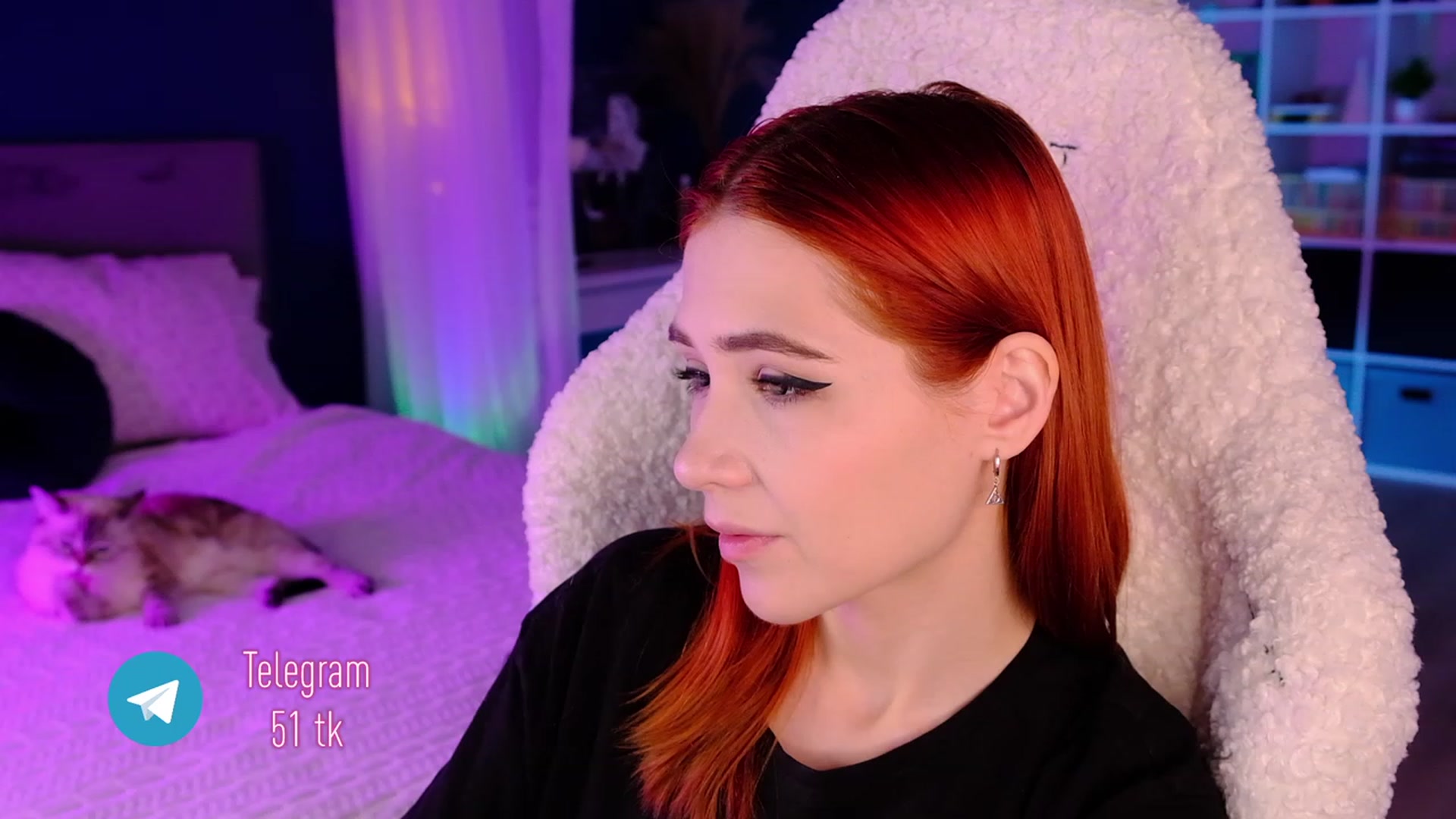 Gallery image thumbnail from JulyRedFox's myfreecams stream on, 06/10/2023, 24:02 image 11 of 20