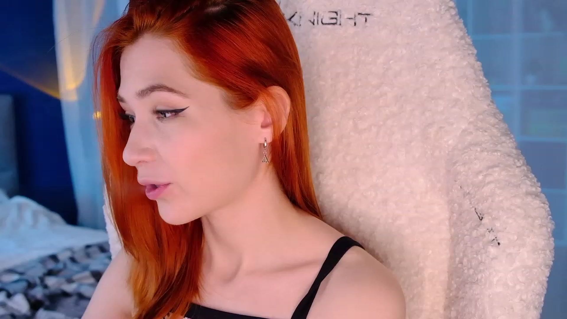 Gallery image thumbnail from JulyRedFox's myfreecams stream on, 06/27/2023, 02:49 image 15 of 20