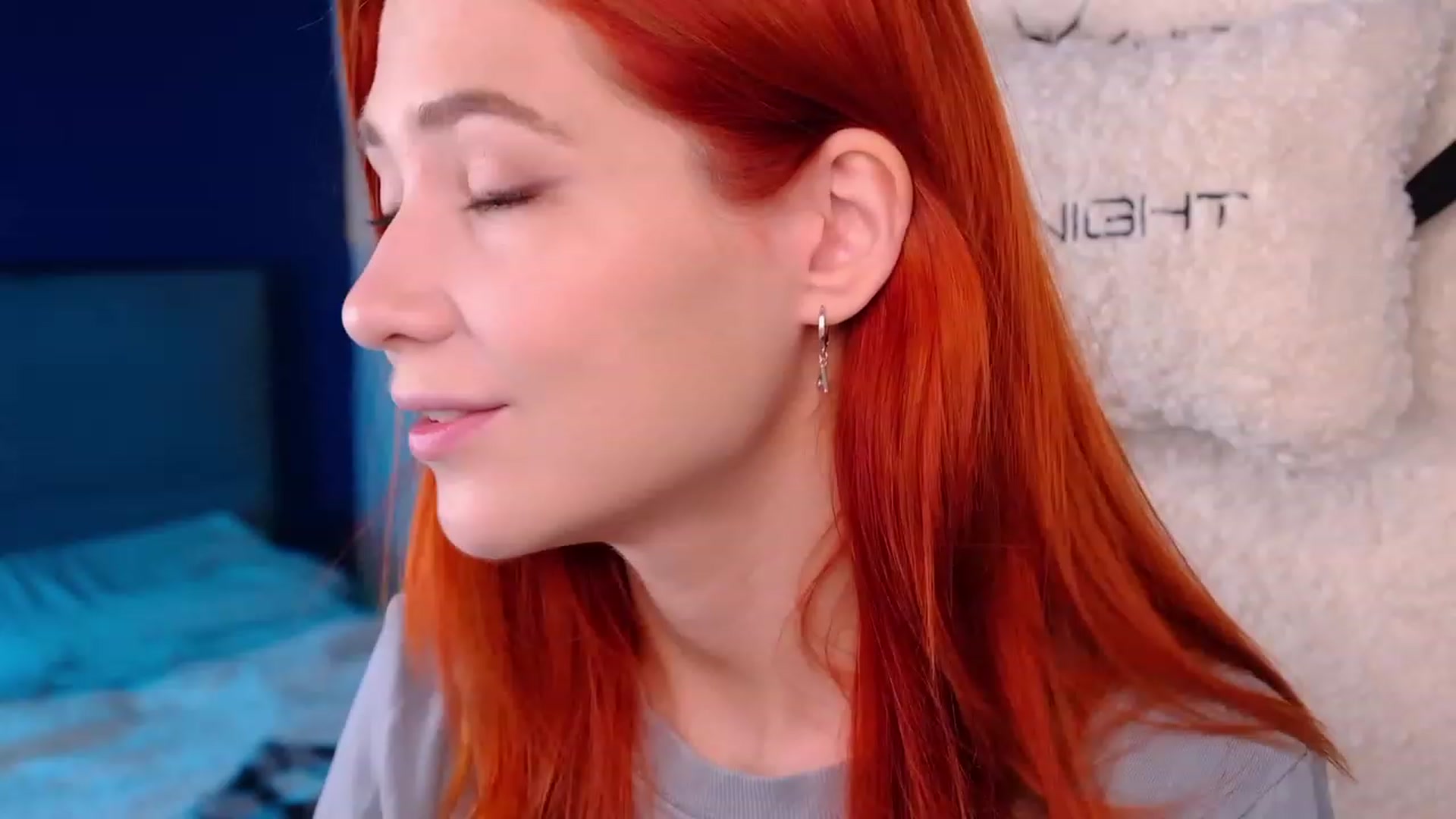 Gallery image thumbnail from JulyRedFox's myfreecams stream on, 08/03/2023, 01:33 image 4 of 20