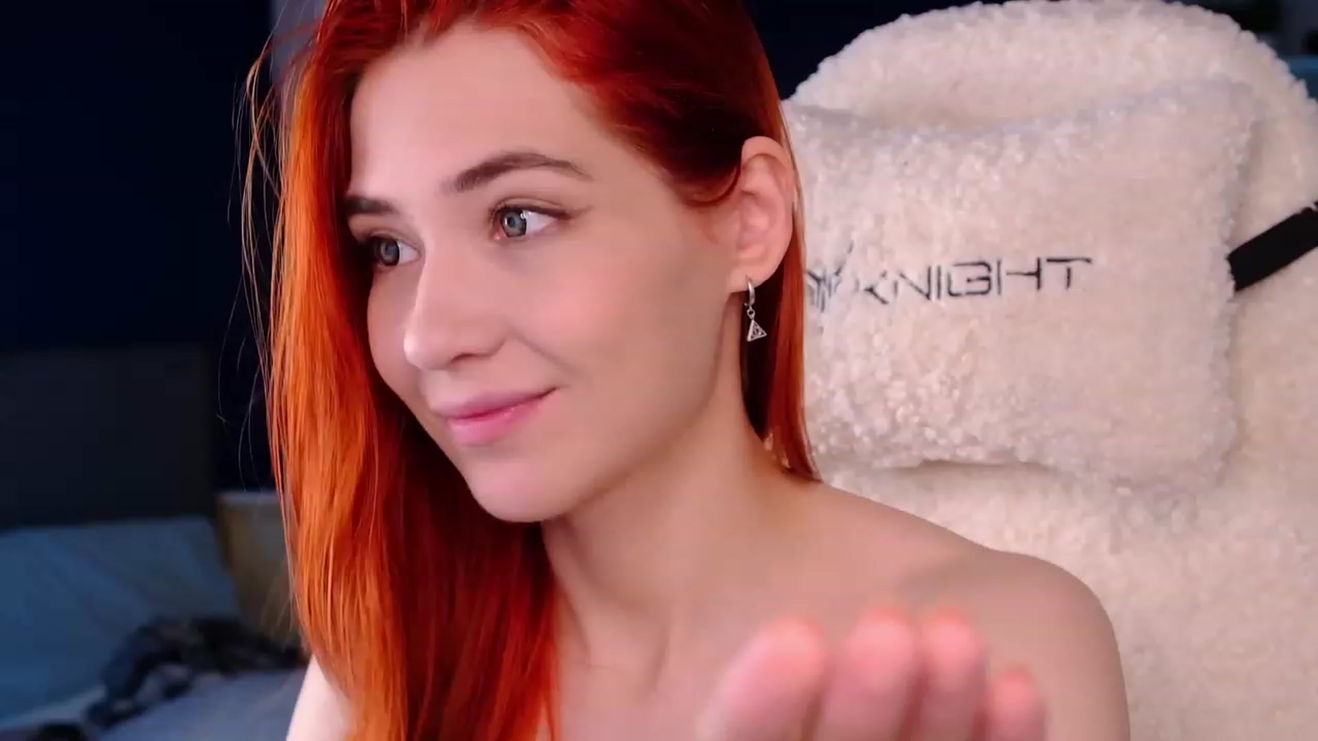 Gallery image thumbnail from JulyRedFox's myfreecams stream on, 08/05/2023, 02:15 image 17 of 20