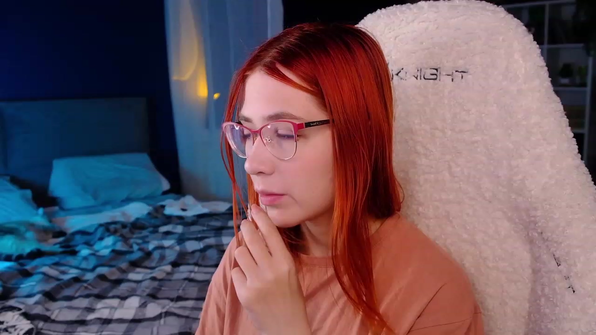 Gallery image thumbnail from JulyRedFox's myfreecams stream on, 08/14/2023, 02:24 image 8 of 20