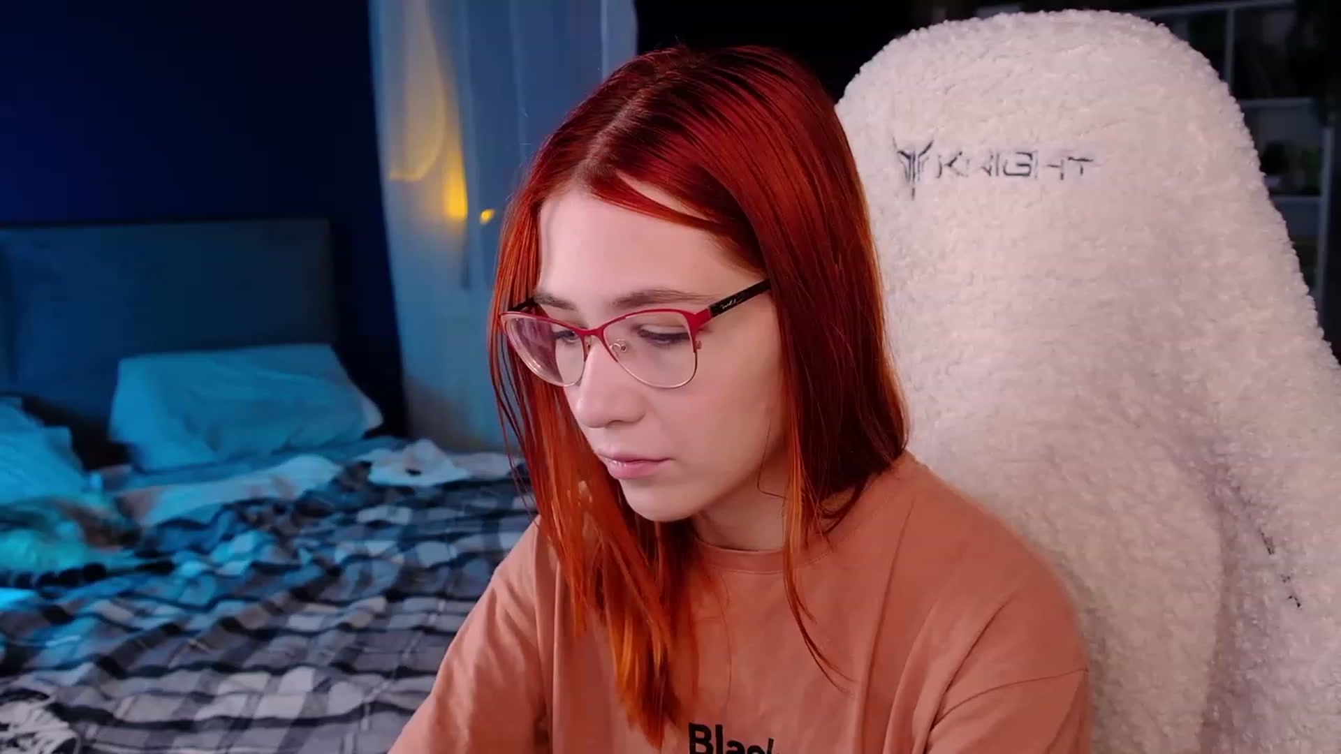Gallery image thumbnail from JulyRedFox's myfreecams stream on, 08/14/2023, 02:24 image 6 of 20
