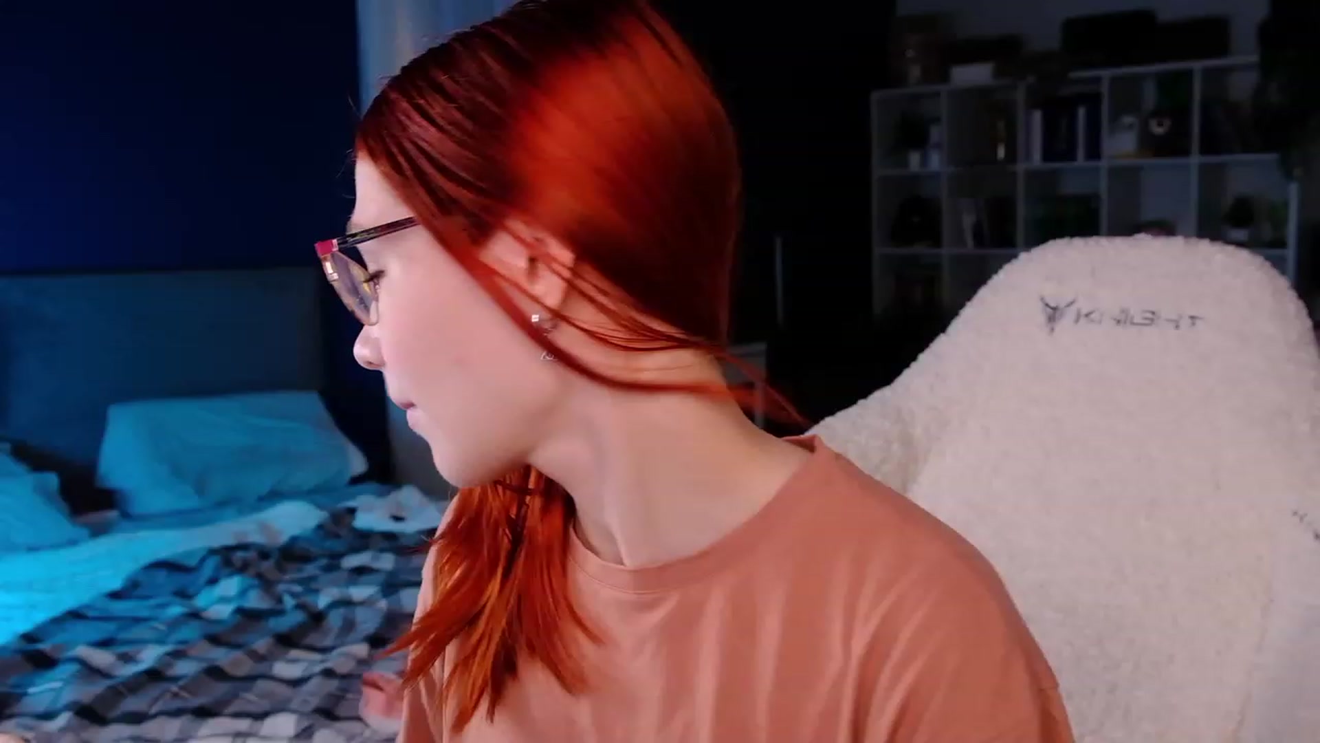 Gallery image thumbnail from JulyRedFox's myfreecams stream on, 08/14/2023, 02:24 image 2 of 20