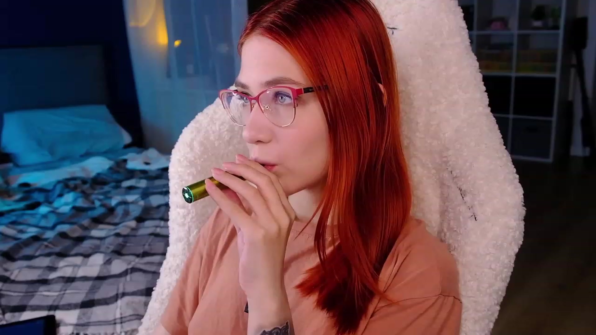 Gallery image thumbnail from JulyRedFox's myfreecams stream on, 08/14/2023, 02:24 image 14 of 20